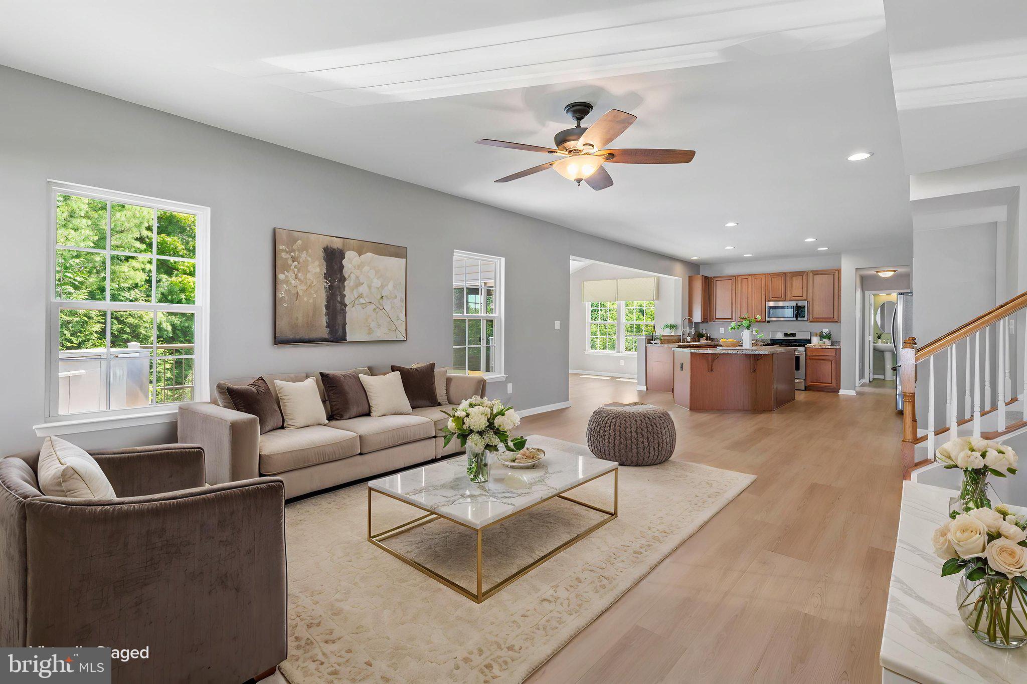 ABINGDON MANOR POINT - Residential