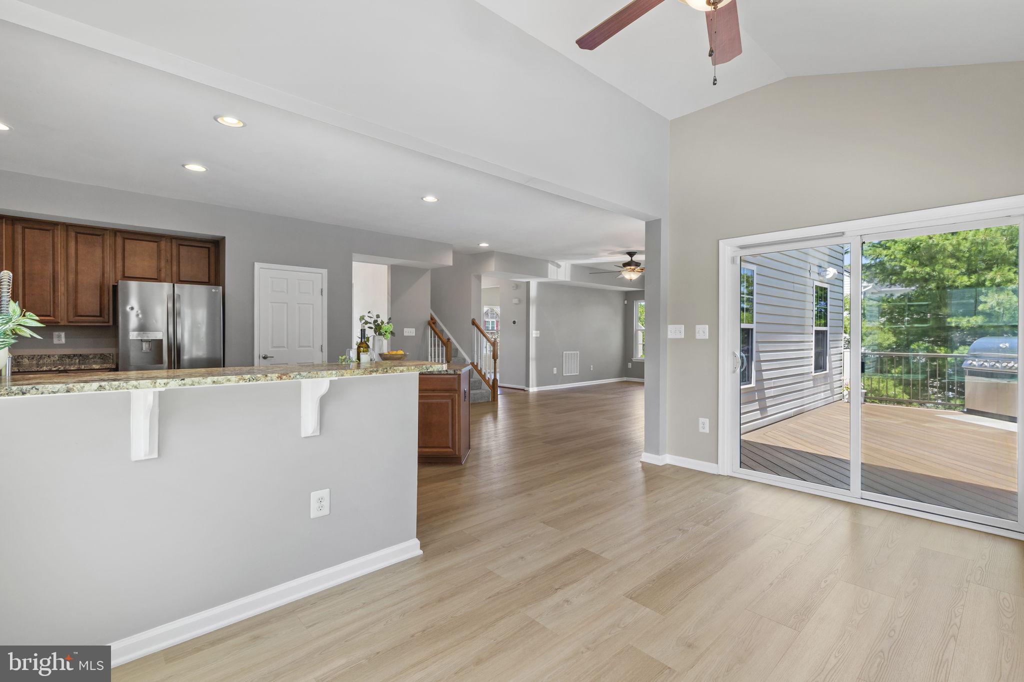 ABINGDON MANOR POINT - Residential
