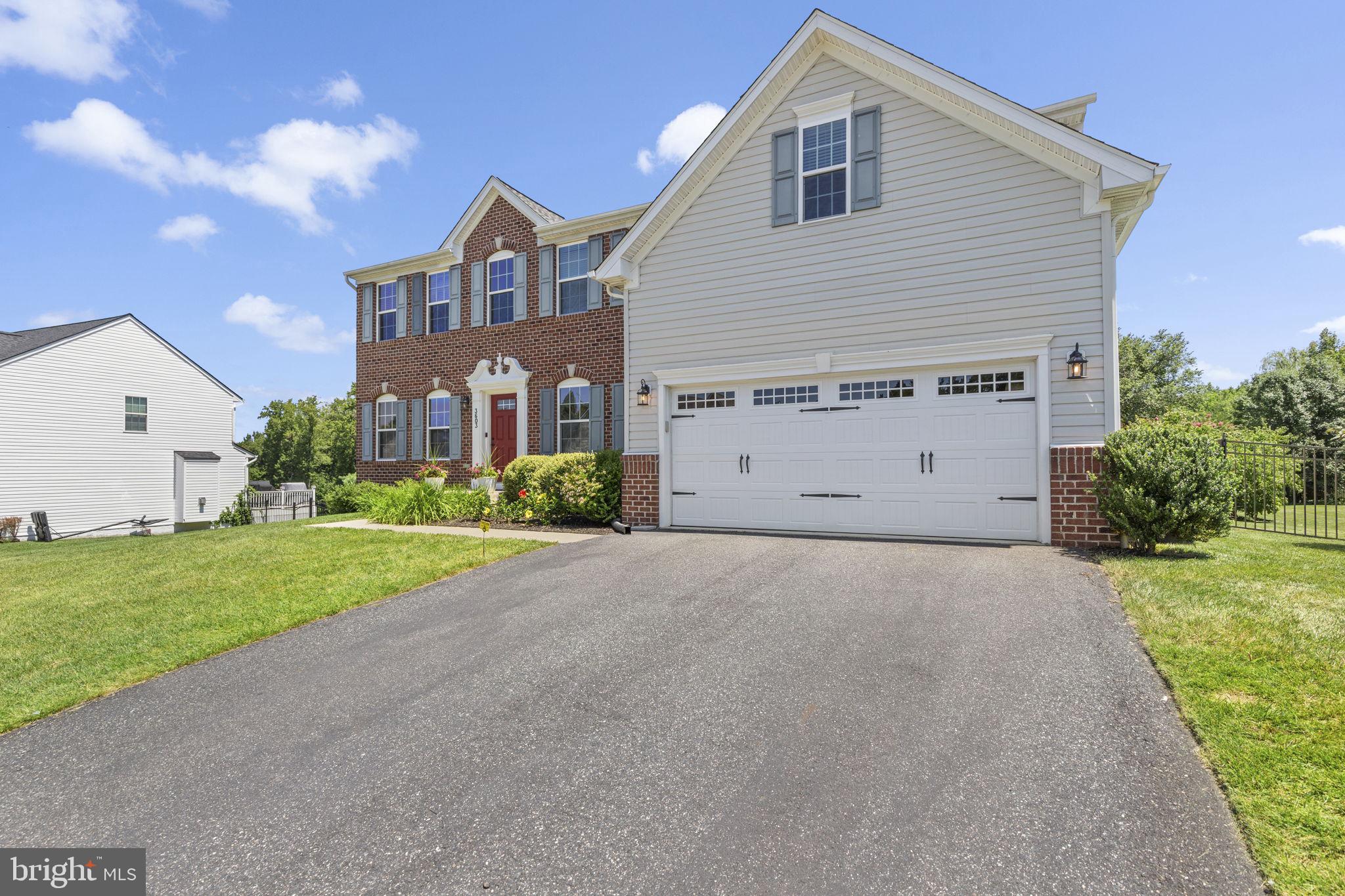 ABINGDON MANOR POINT - Residential