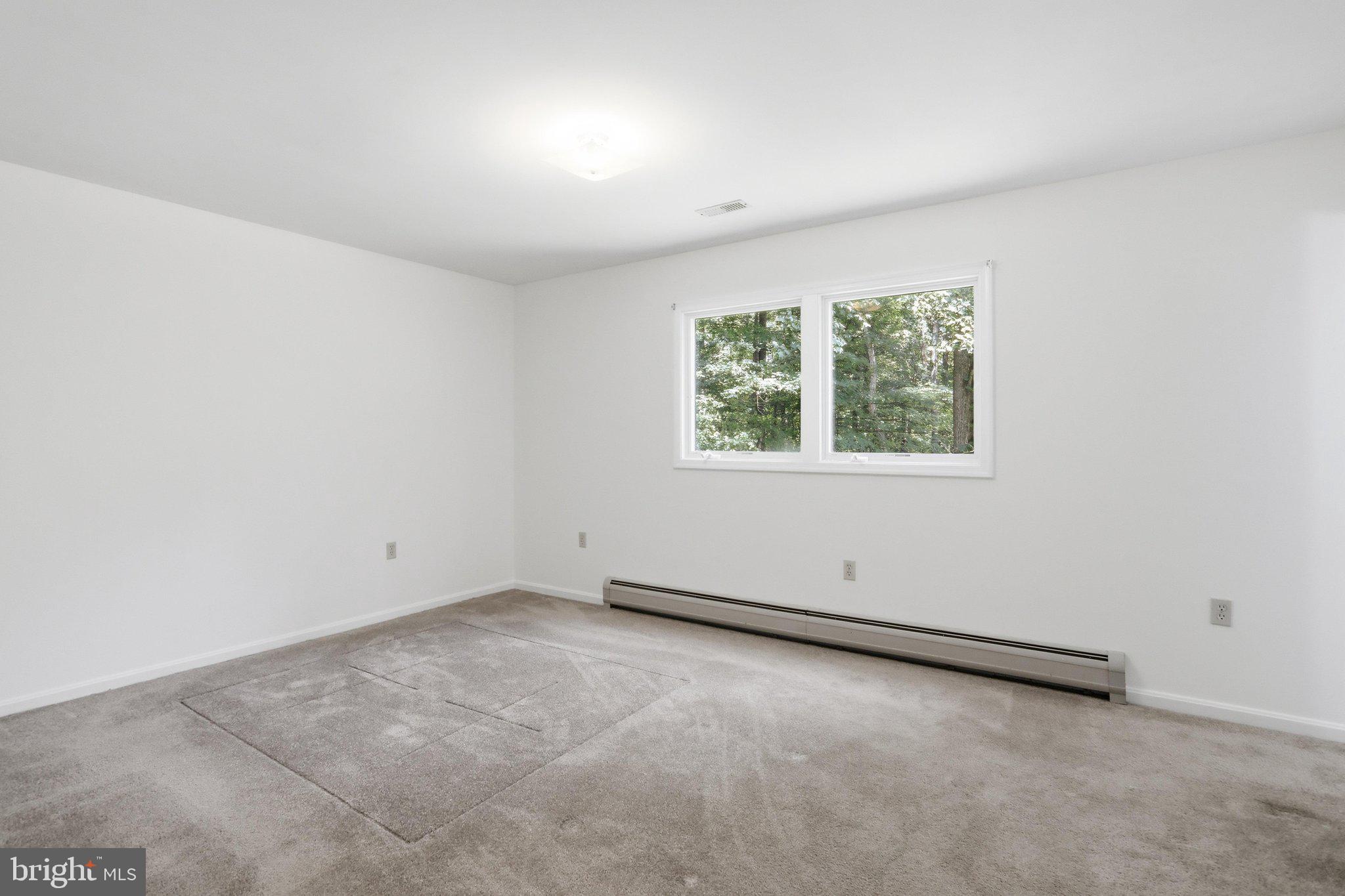 BEAVER DAM WOODS - Residential