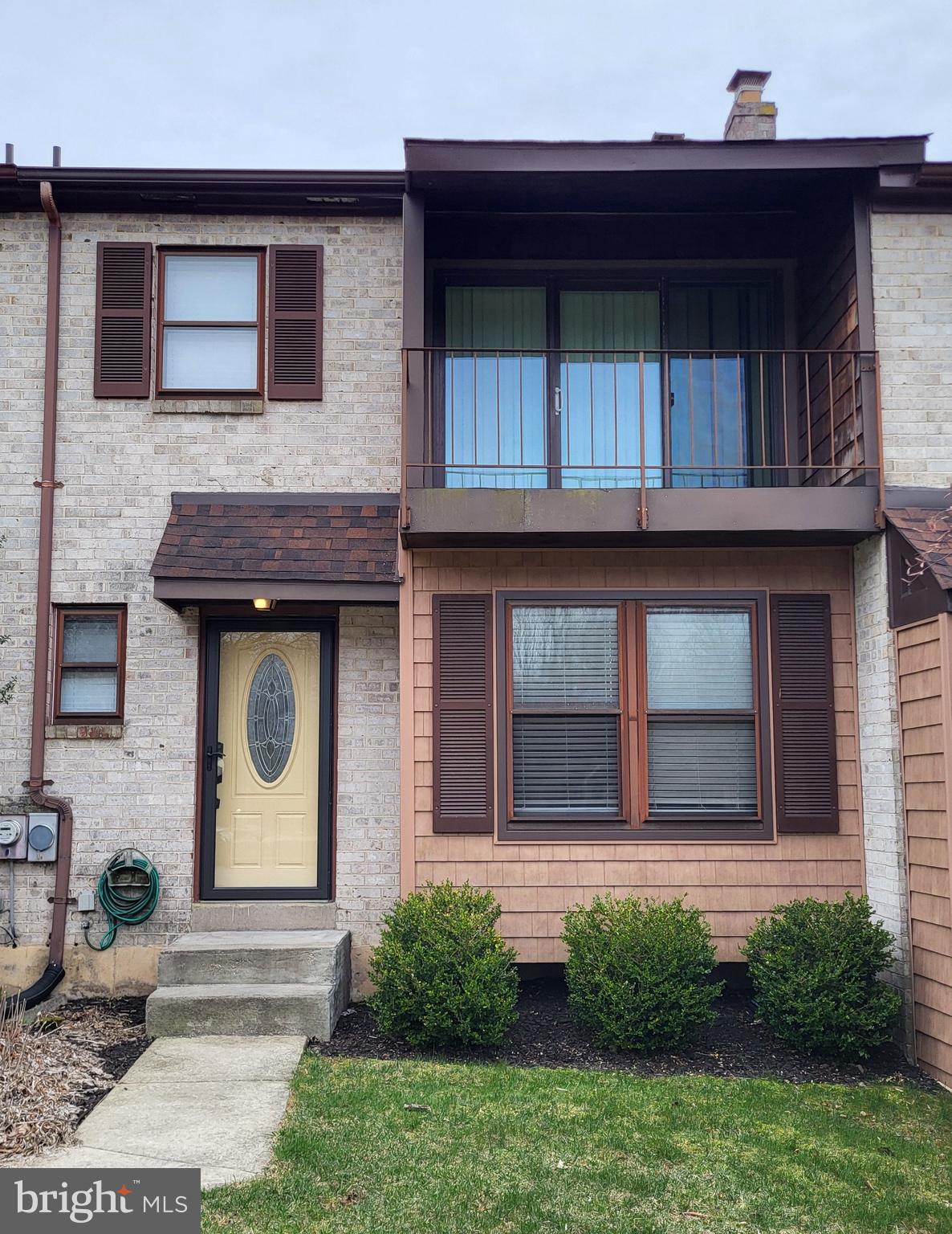VALLEYBROOK - Residential Lease