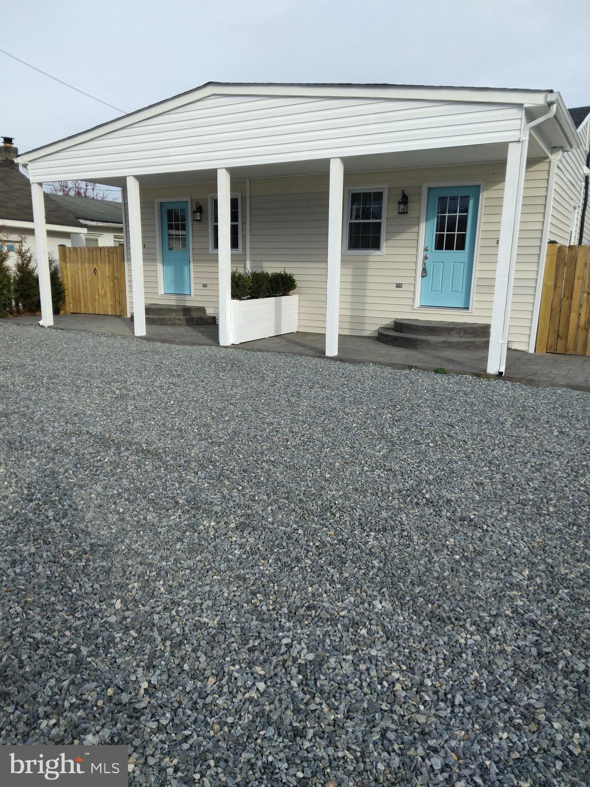 Get a totally renovated spacious one-bedroom duplex home in the Town of Colonial Beach, this home has a closed floor plan with eat in kitchen, living room,  it's own bedroom and separate utility room with washer & dryer. It also includes a privacy fence and over-sized patio in the back yard. Enjoy the community amenities only 6 blocks away from a sandy beach, boat ramp, fishing pier and Town events.  The restaurants and shopping centers are in walking distance or drive your golf cart in the golf cart friendly community. Call today!