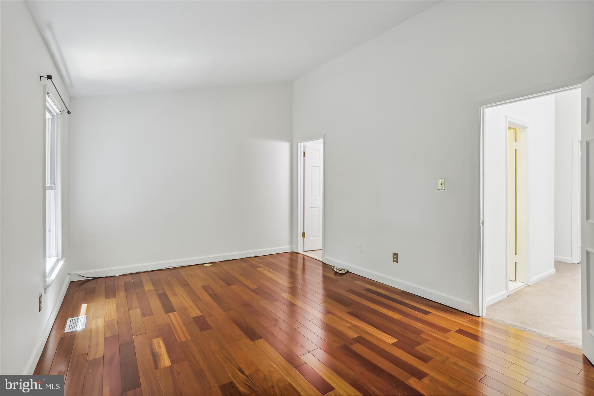 TIMBERLAWN - Residential