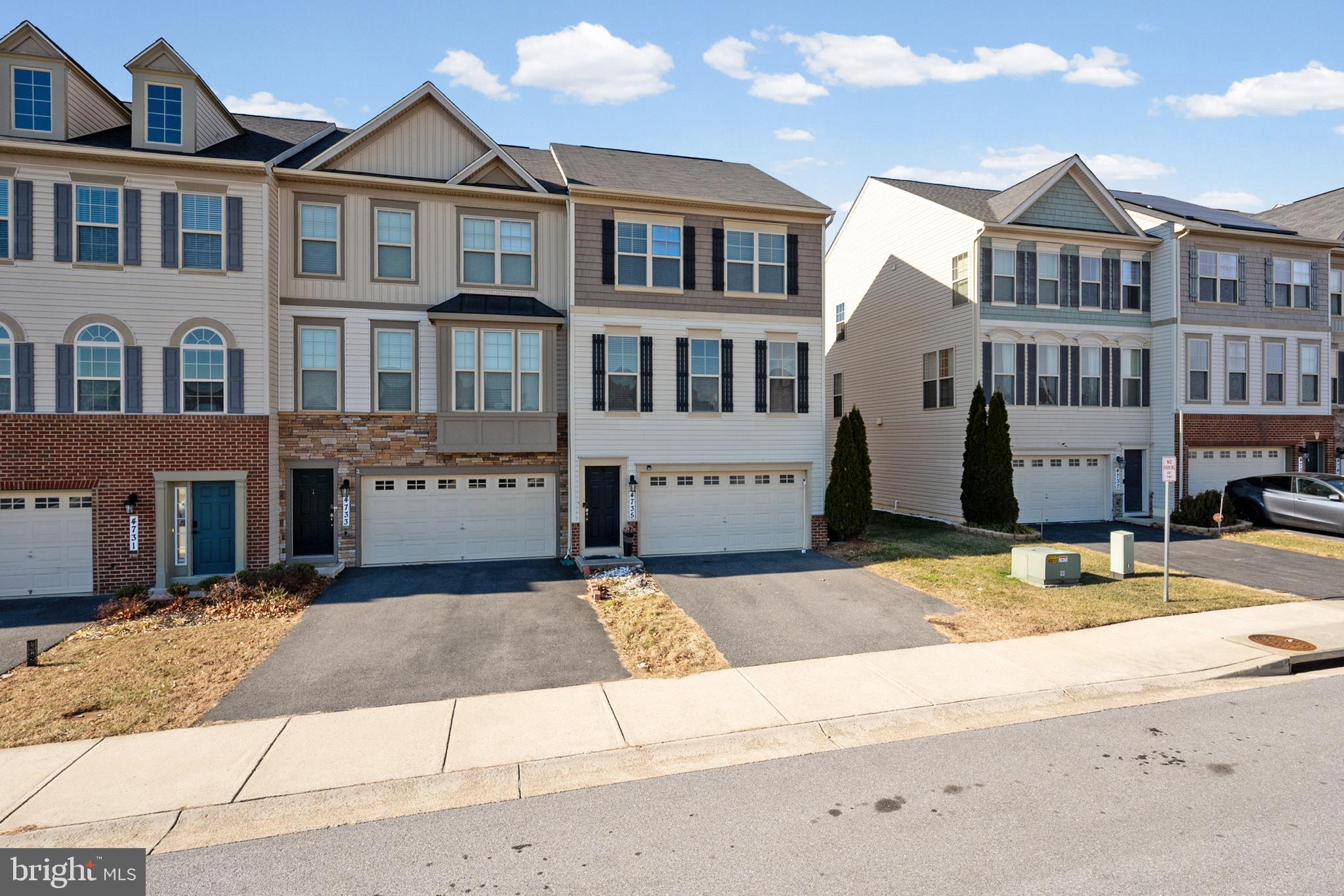 MANORS AT BALLENGER CREEK - Residential
