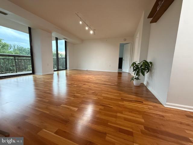 RENAISSANCE - Residential