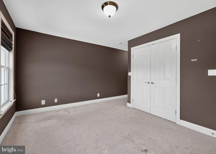 THE ENCLAVE - Residential
