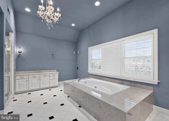 THE ENCLAVE - Residential