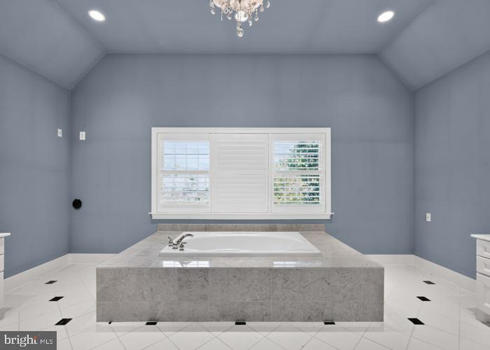 THE ENCLAVE - Residential