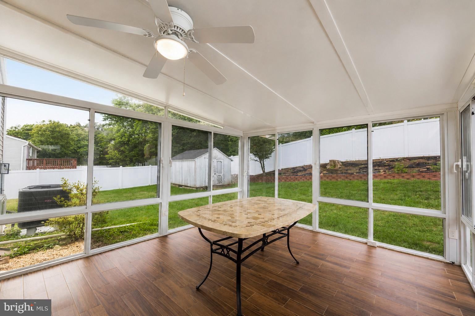 WOODBRIDGE VALLEY - Residential