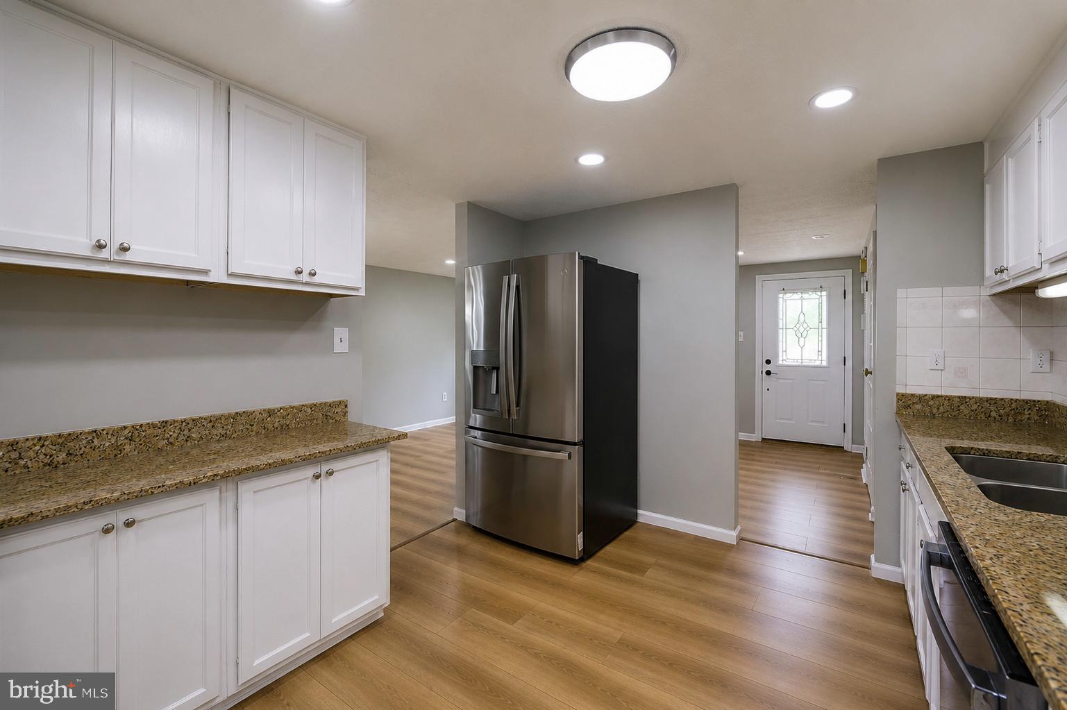 WOODBRIDGE VALLEY - Residential