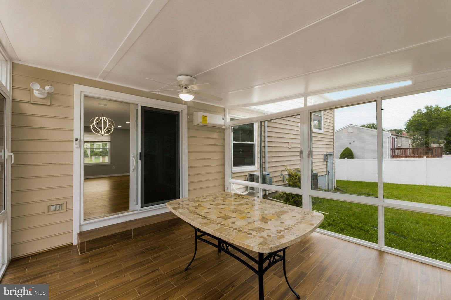 WOODBRIDGE VALLEY - Residential