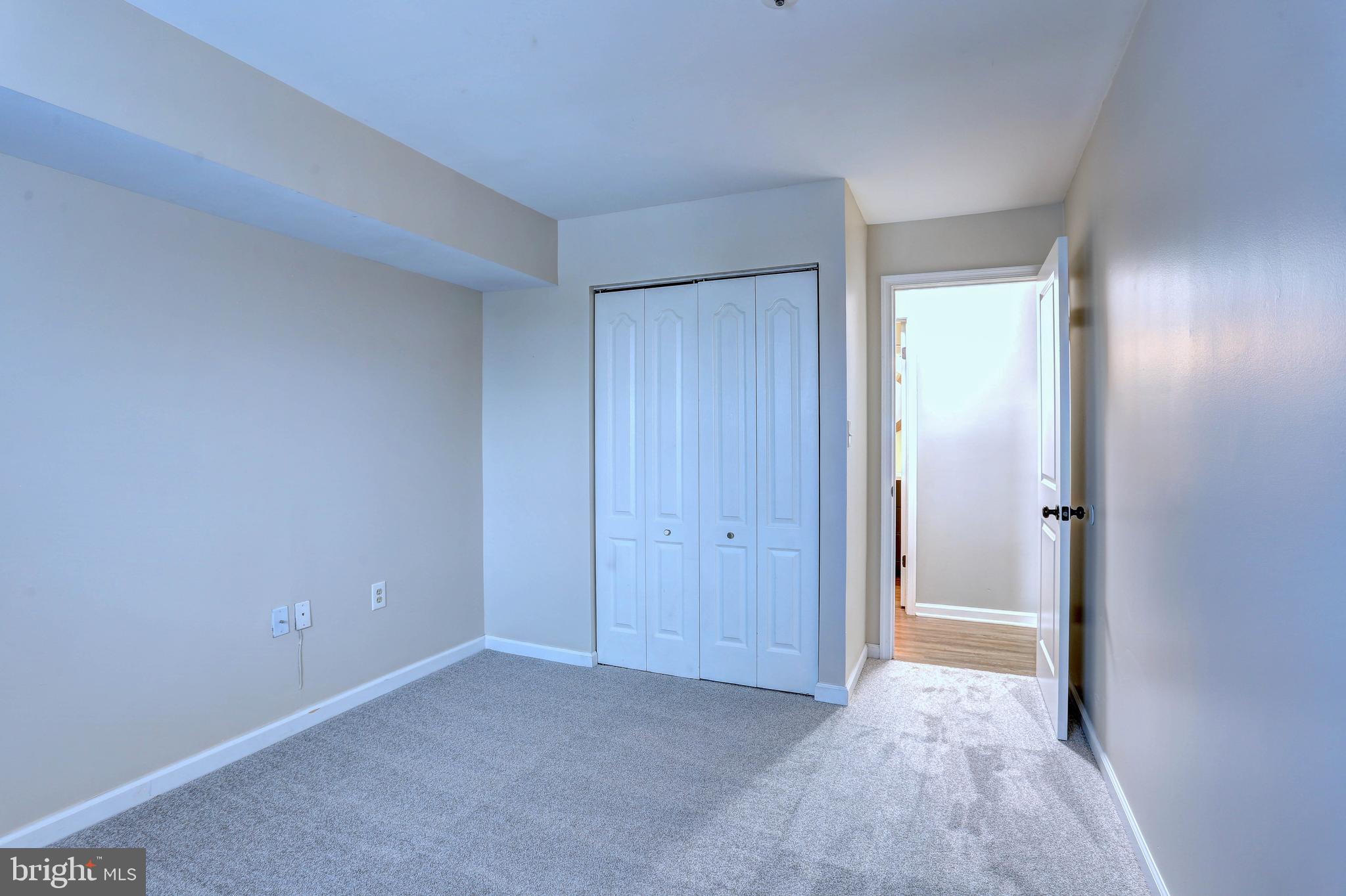 VILLAGE OF MONTGOMERY RUN - Residential