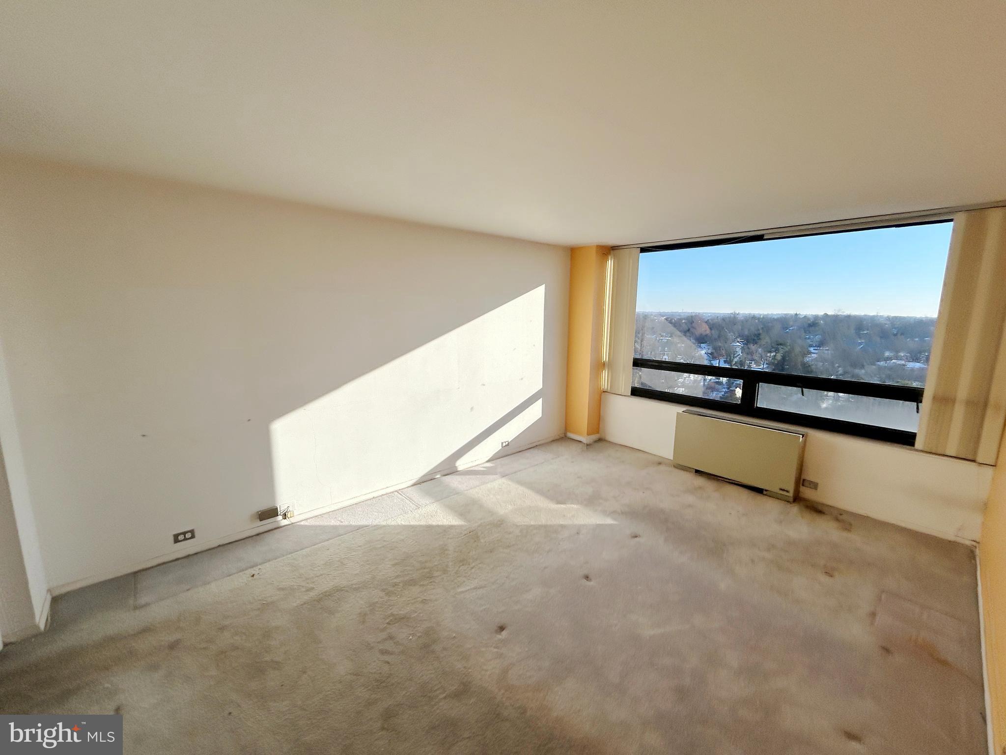 HIGHFIELD HOUSE CONDOMINIUM - Residential