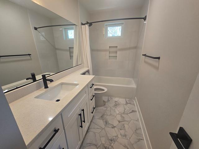 ROBLEE ACRES - Residential