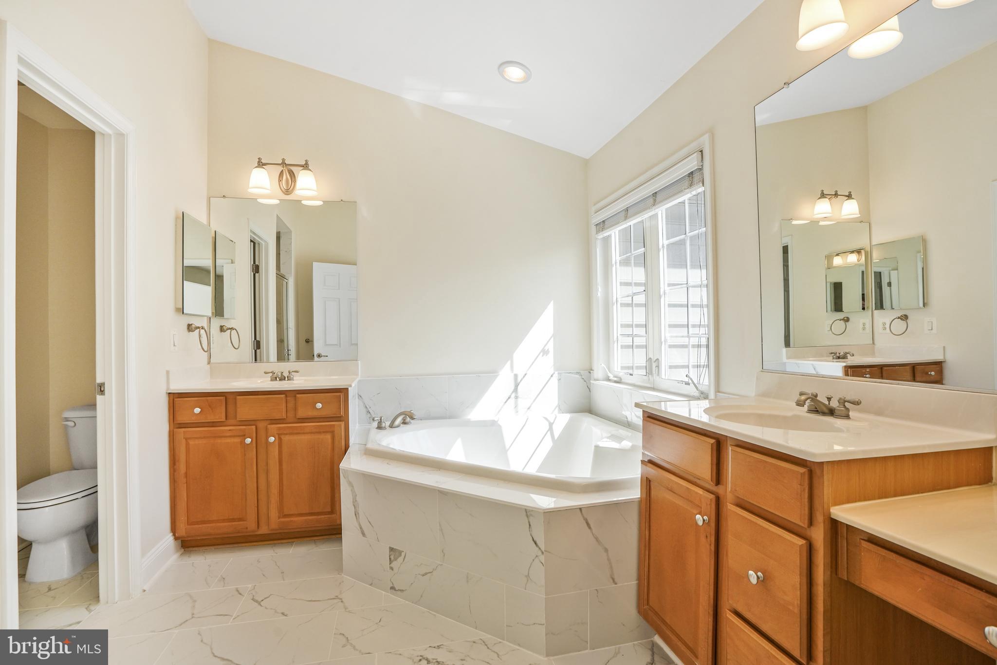 GREAT OAK - Residential Lease