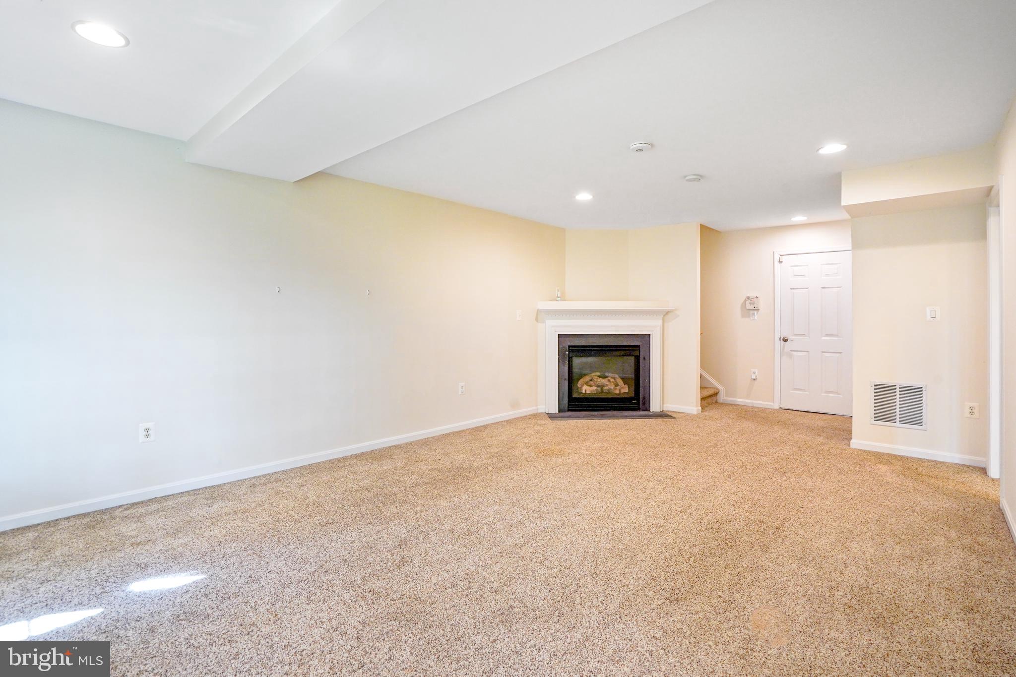 GREAT OAK - Residential Lease