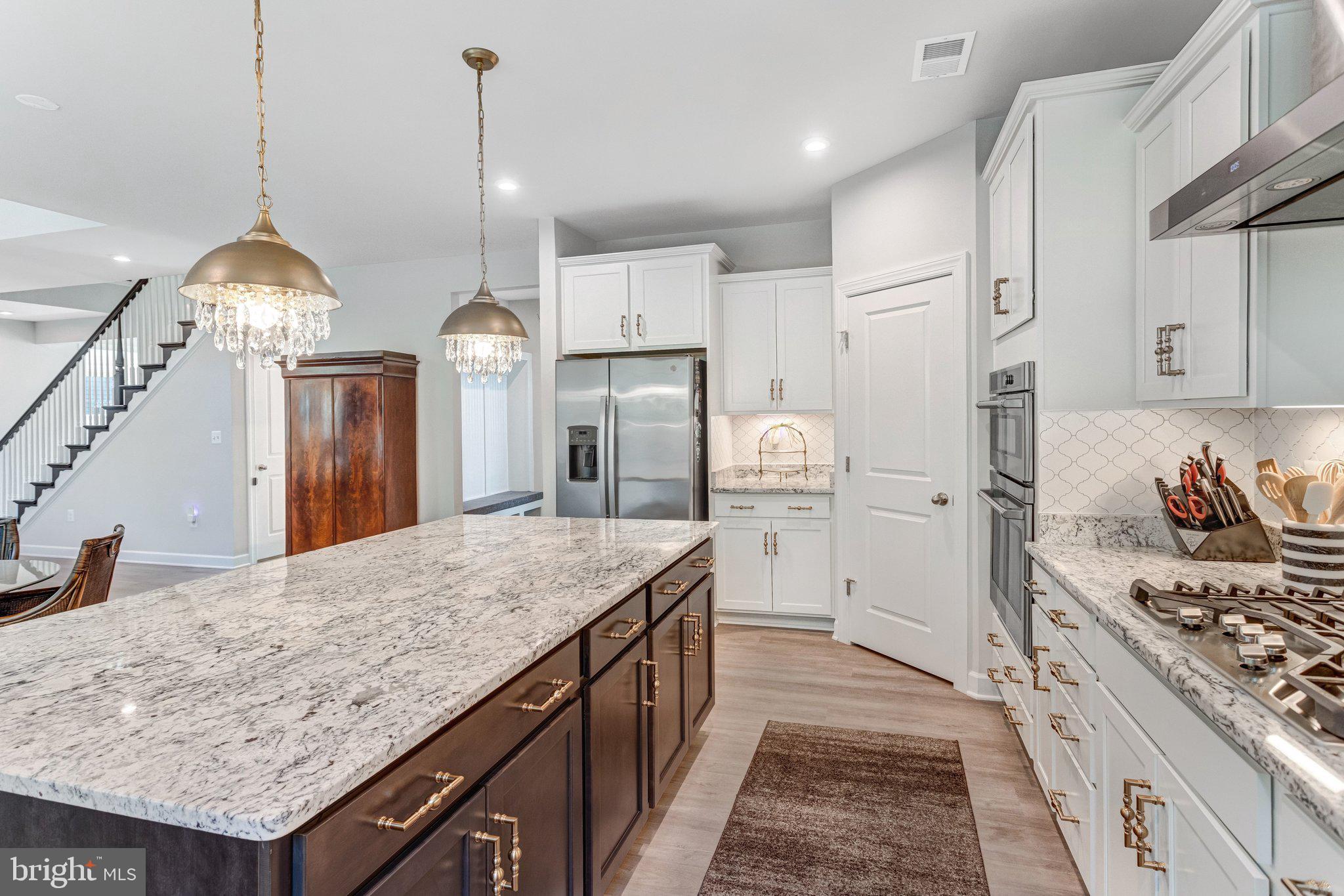 LAUREL HILLS CROSSING - Residential