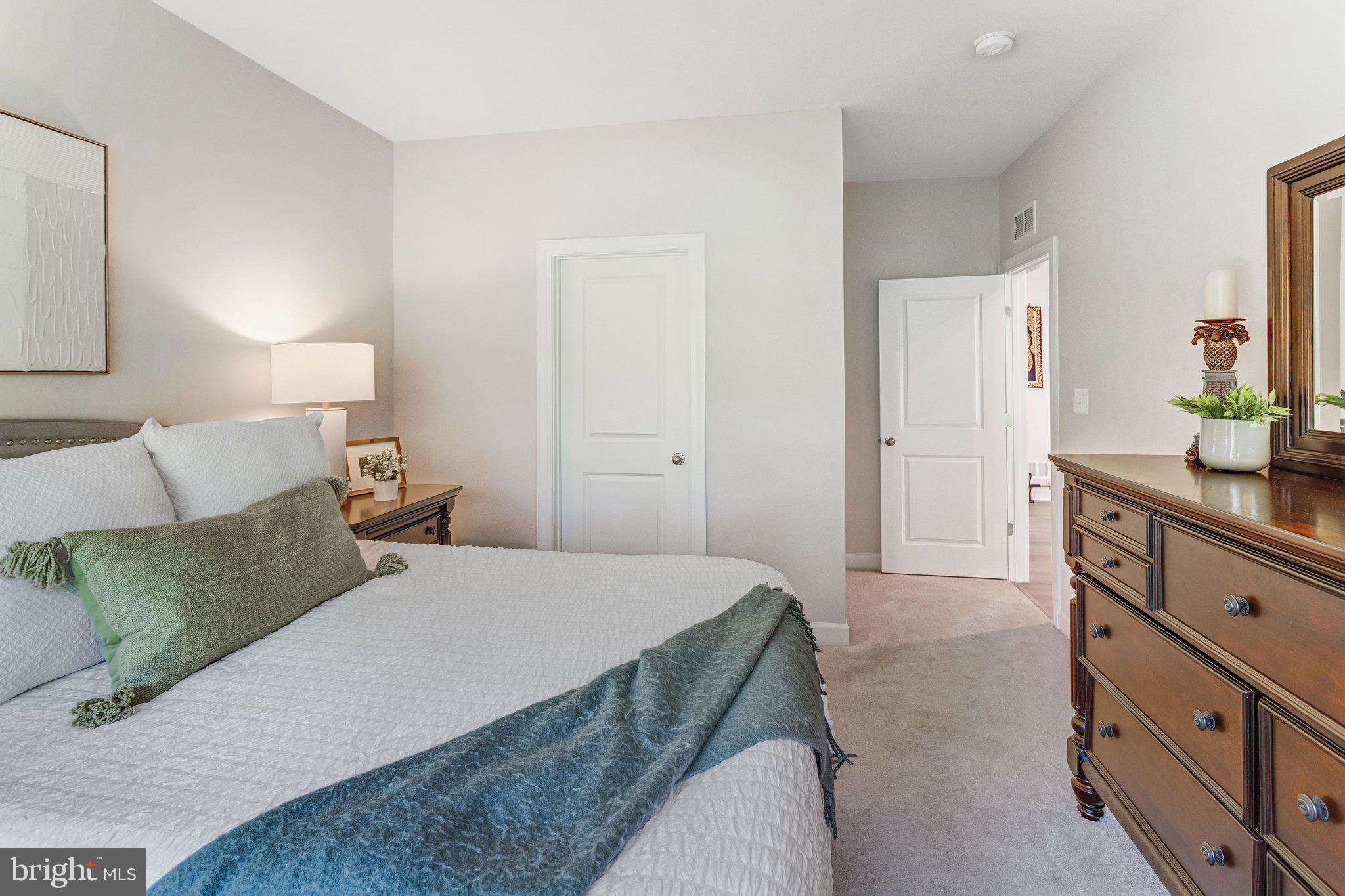 LAUREL HILLS CROSSING - Residential