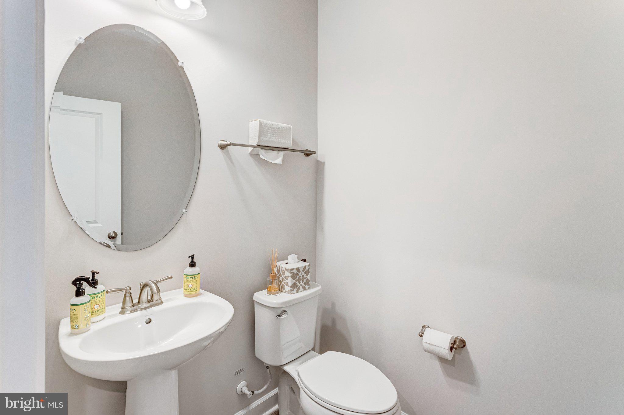 LAUREL HILLS CROSSING - Residential