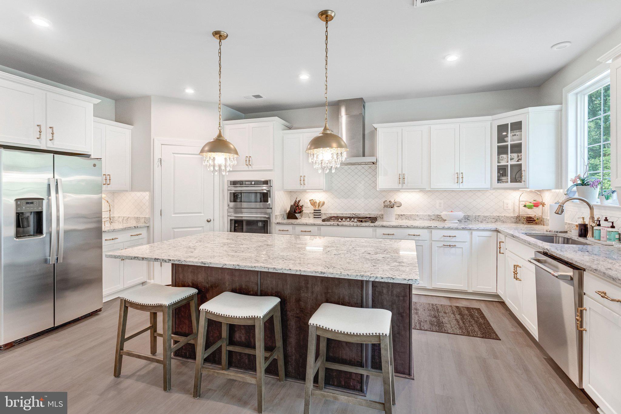LAUREL HILLS CROSSING - Residential