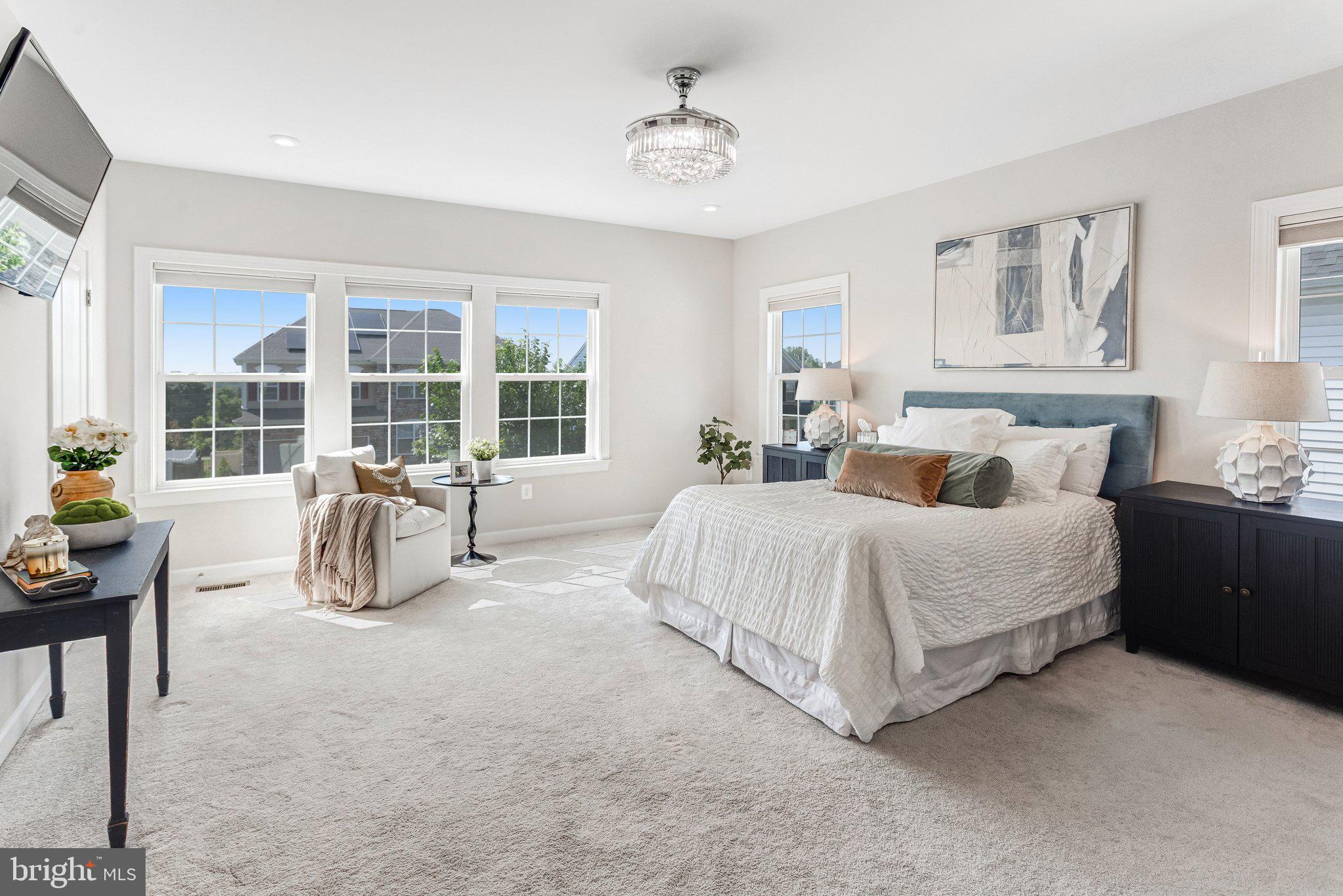 LAUREL HILLS CROSSING - Residential