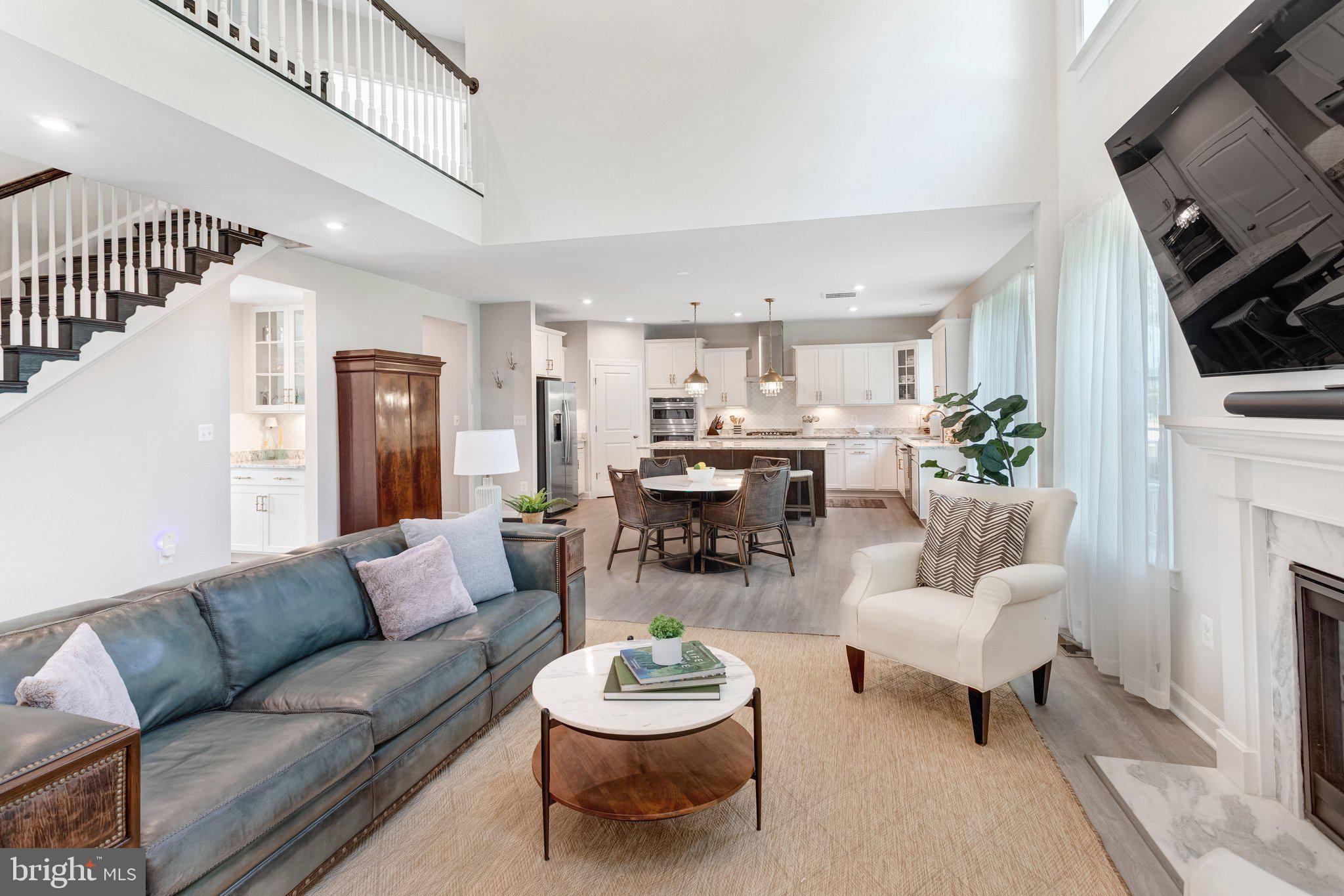 LAUREL HILLS CROSSING - Residential