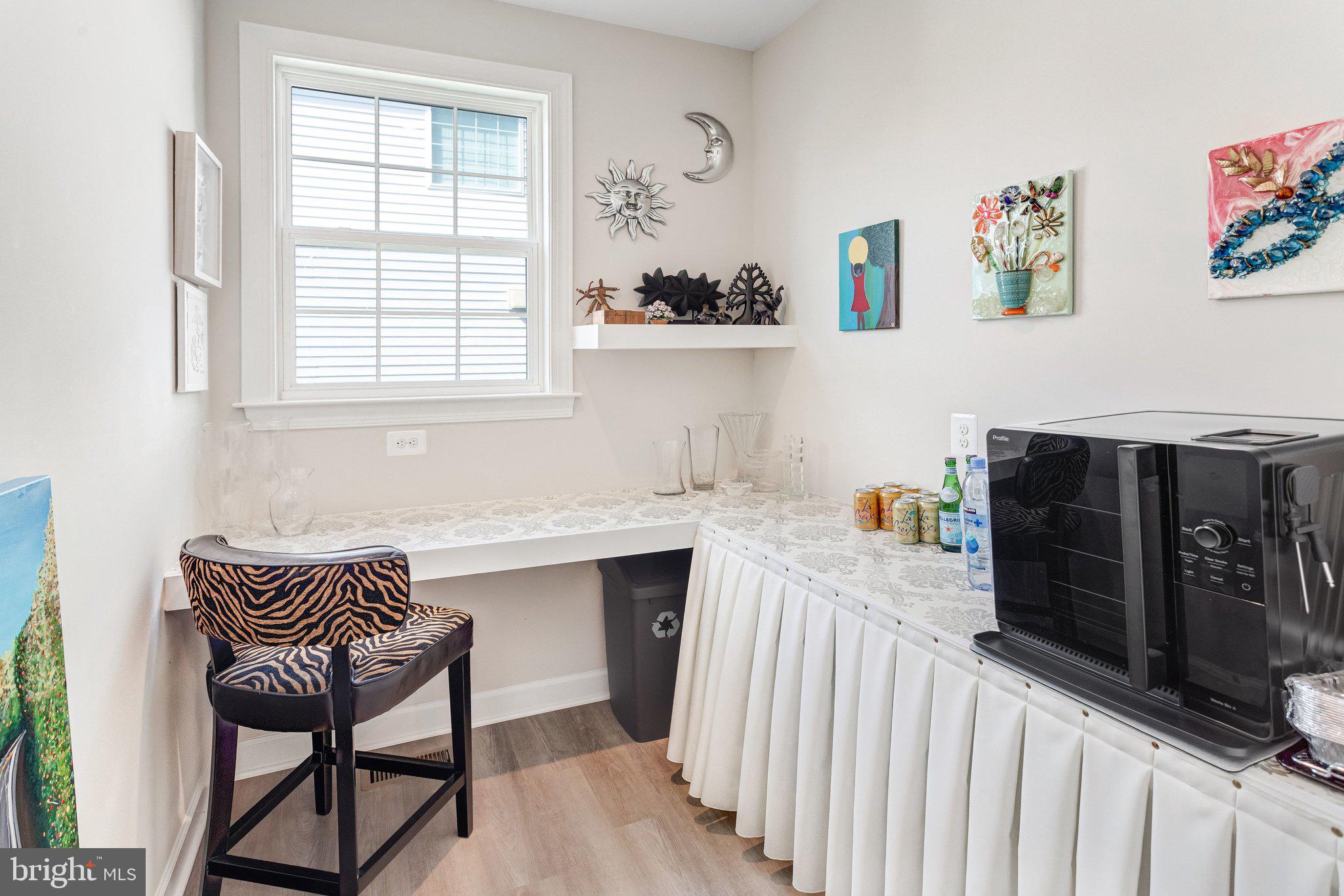 LAUREL HILLS CROSSING - Residential
