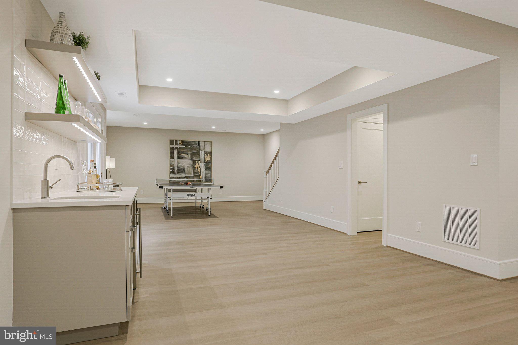 LEEWAY OVERLEE - Residential