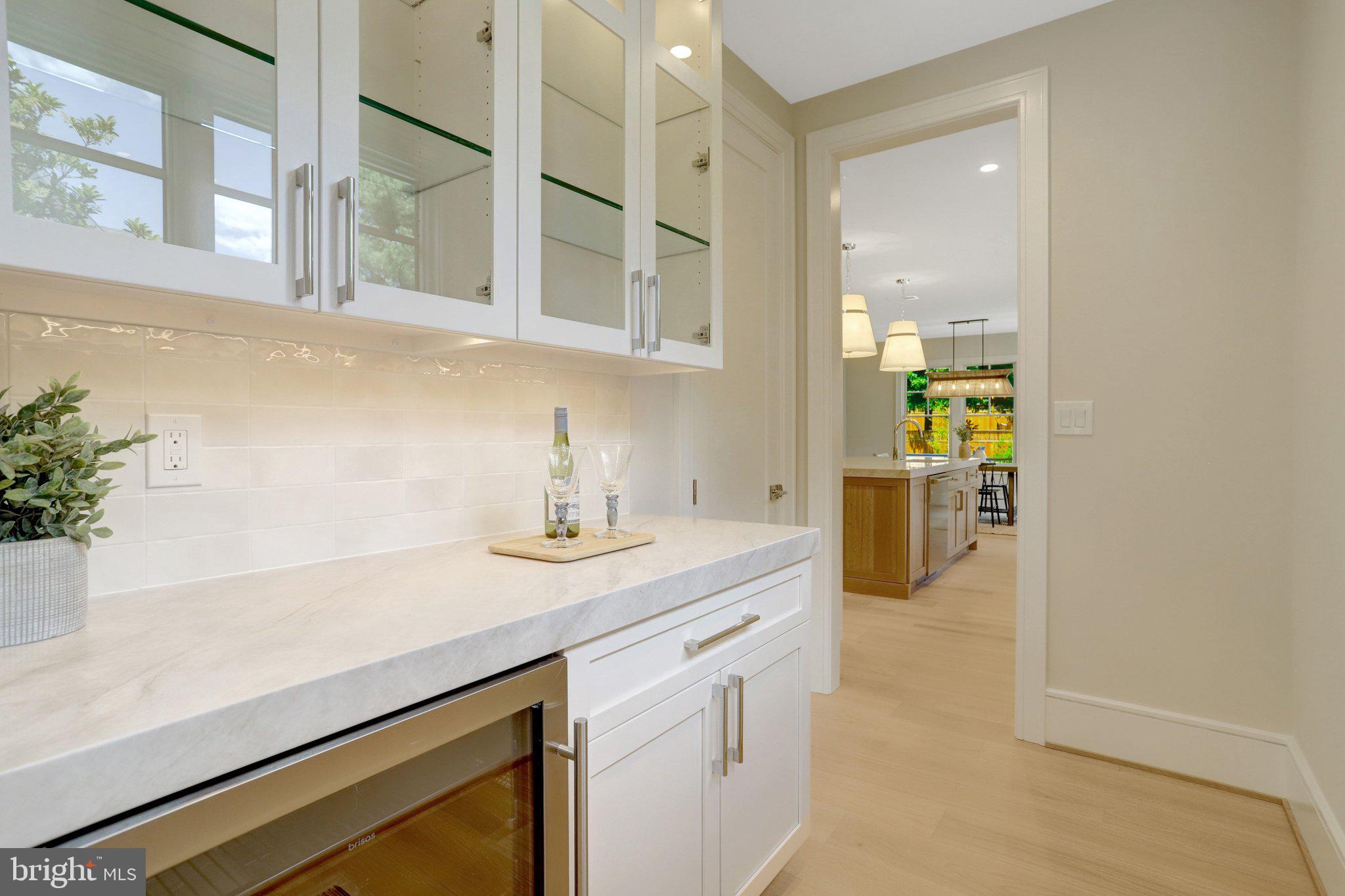 LEEWAY OVERLEE - Residential