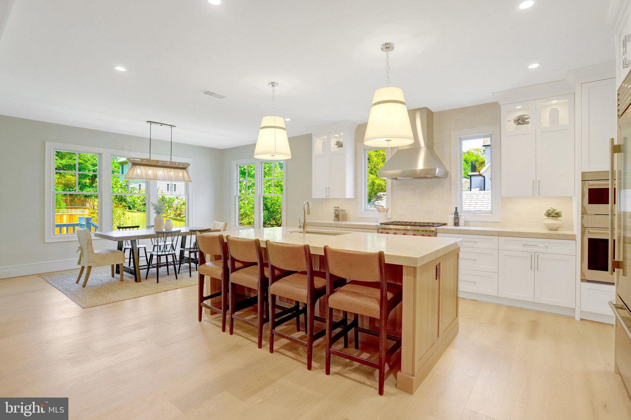 LEEWAY OVERLEE - Residential