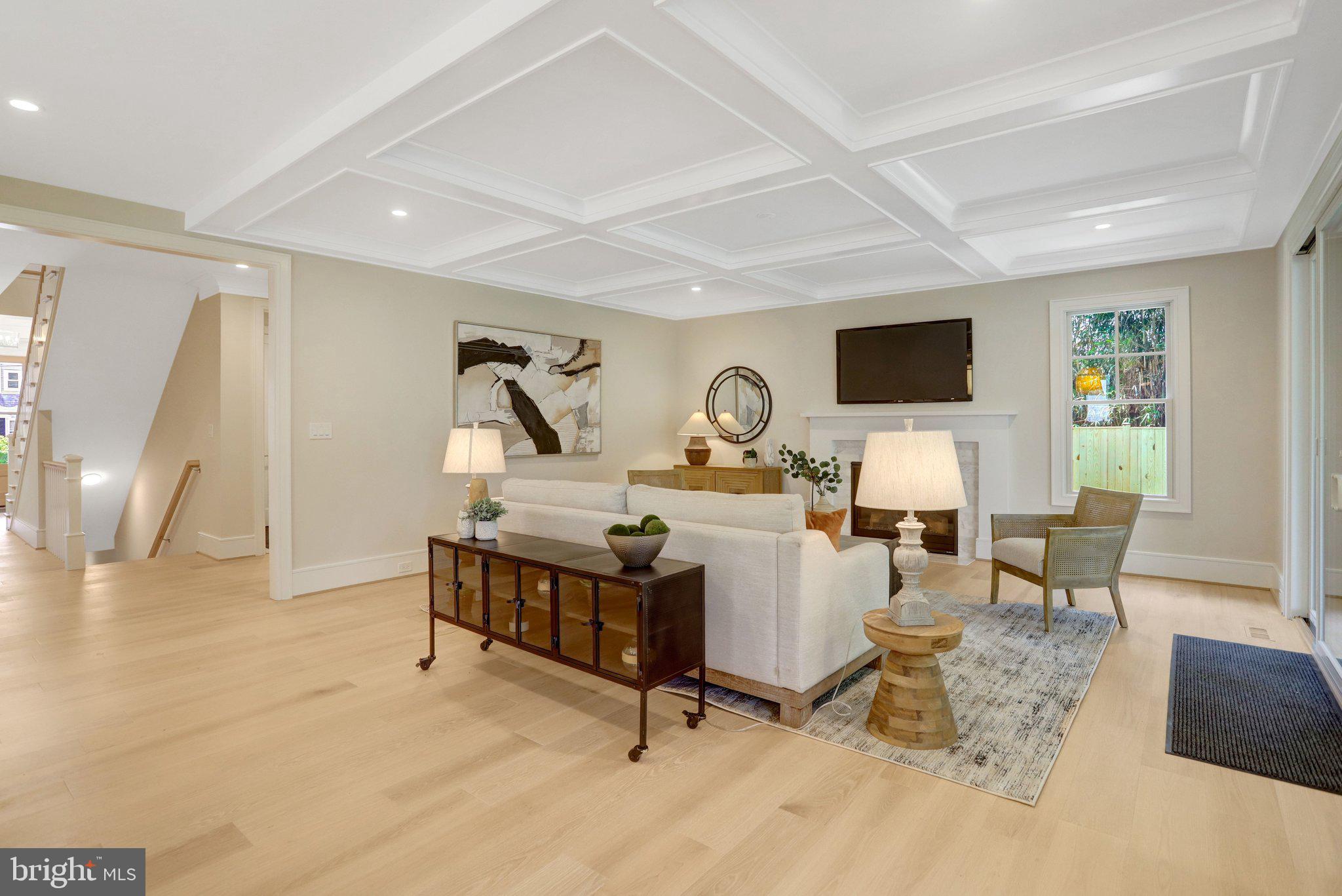 LEEWAY OVERLEE - Residential