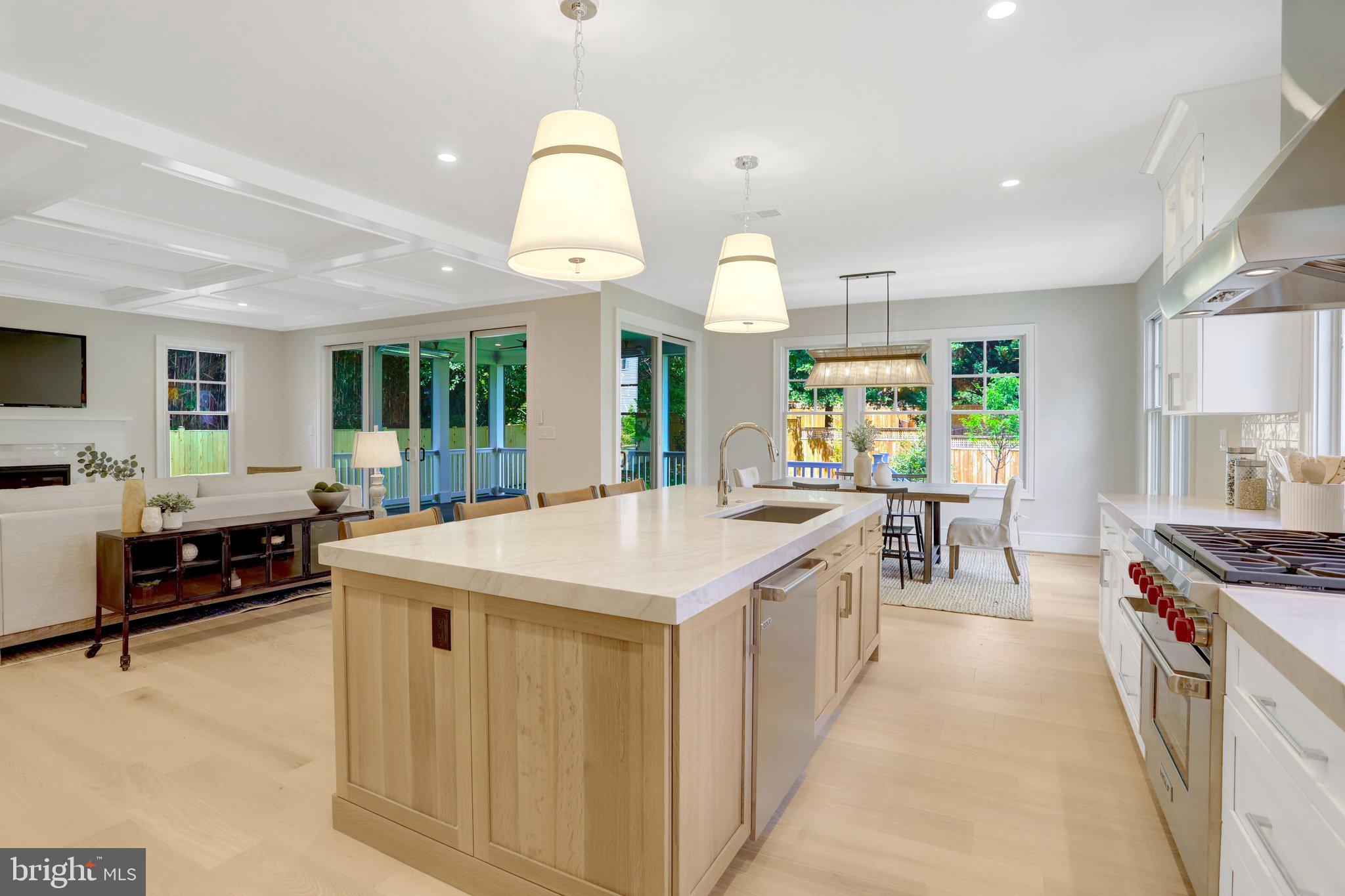 LEEWAY OVERLEE - Residential