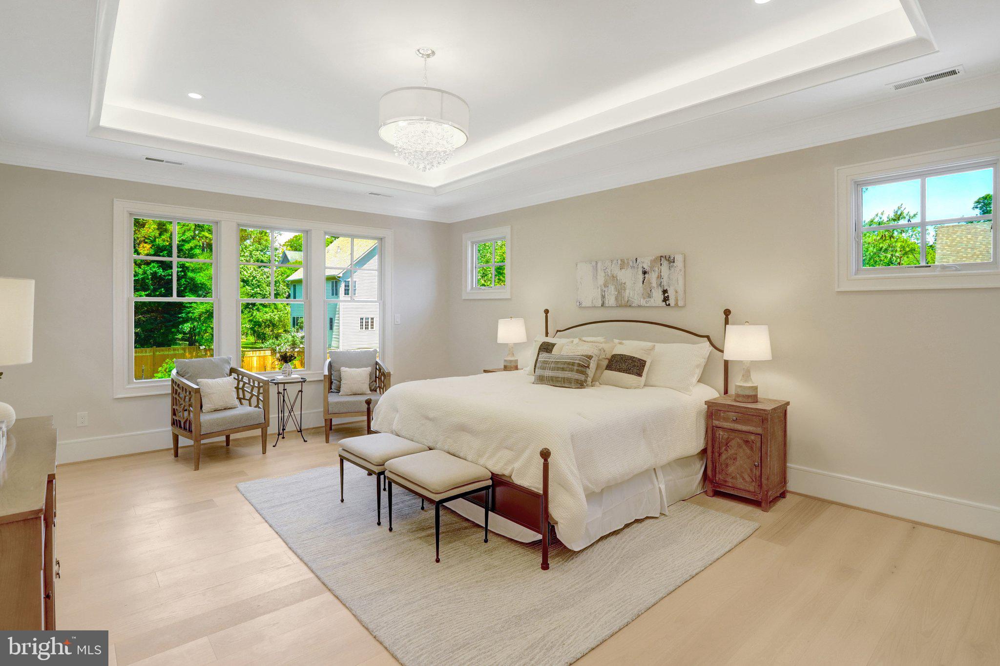 LEEWAY OVERLEE - Residential