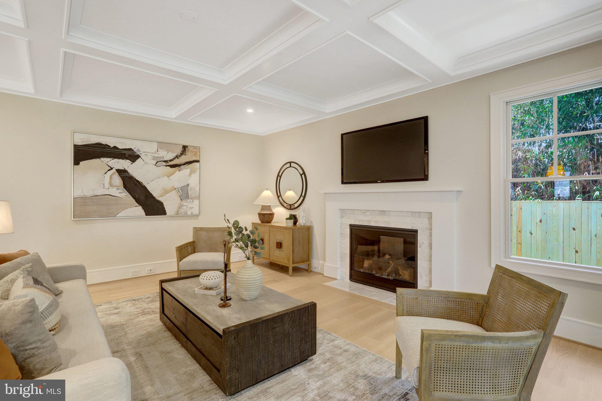 LEEWAY OVERLEE - Residential