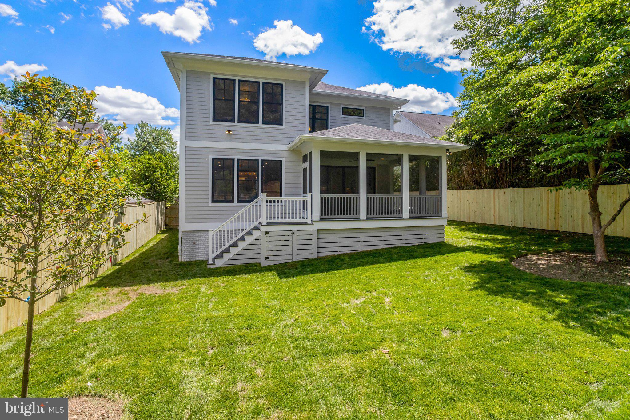 LEEWAY OVERLEE - Residential