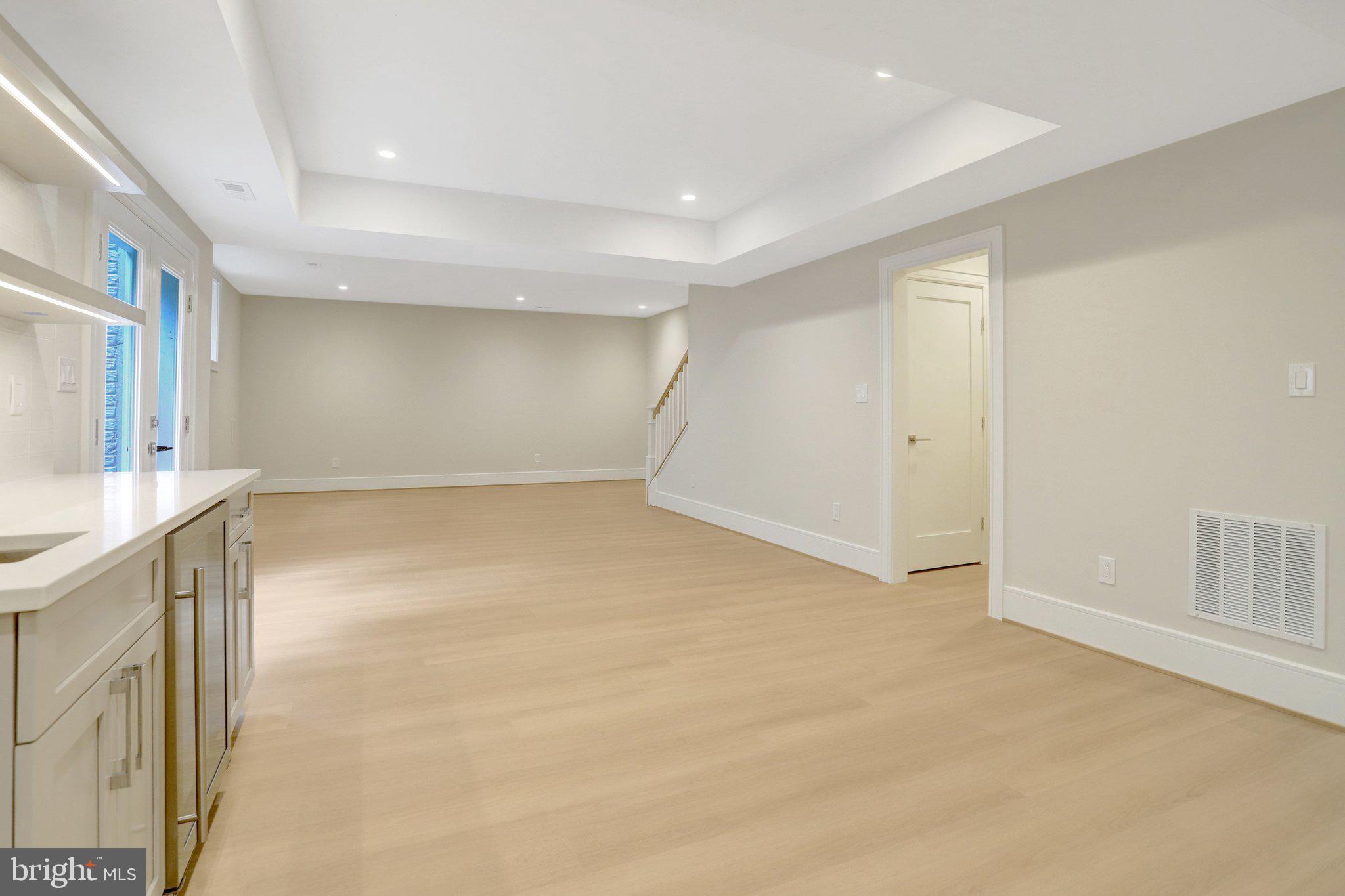 LEEWAY OVERLEE - Residential
