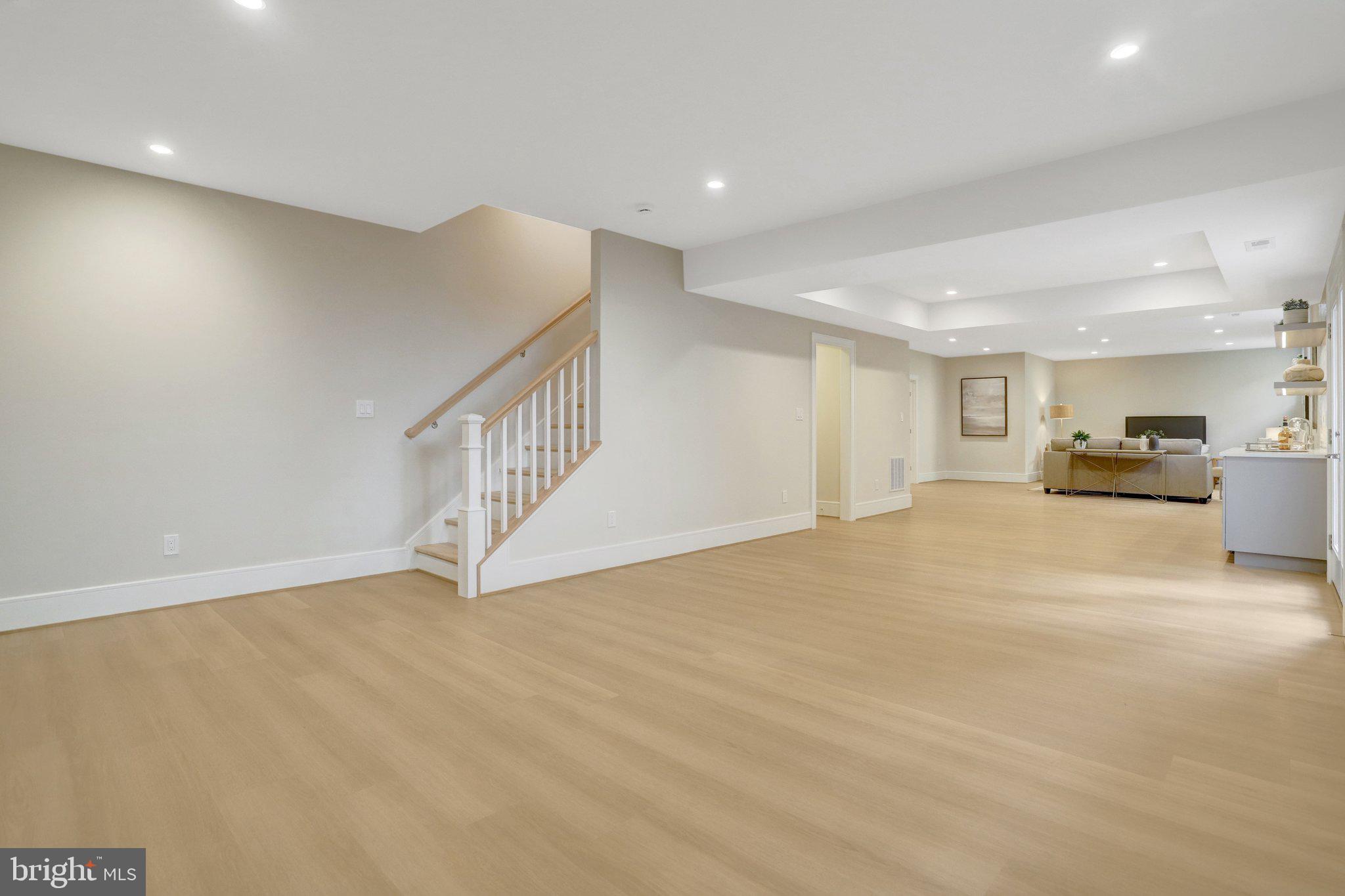 LEEWAY OVERLEE - Residential