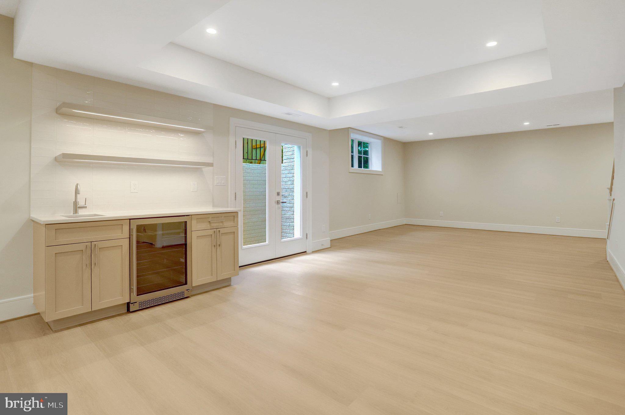 LEEWAY OVERLEE - Residential