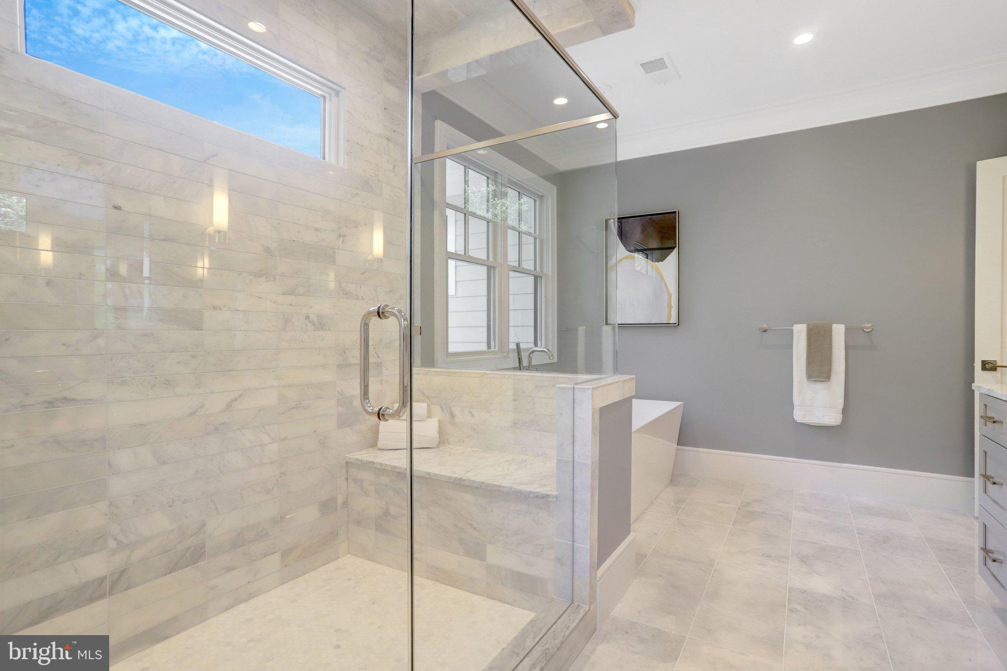 LEEWAY OVERLEE - Residential
