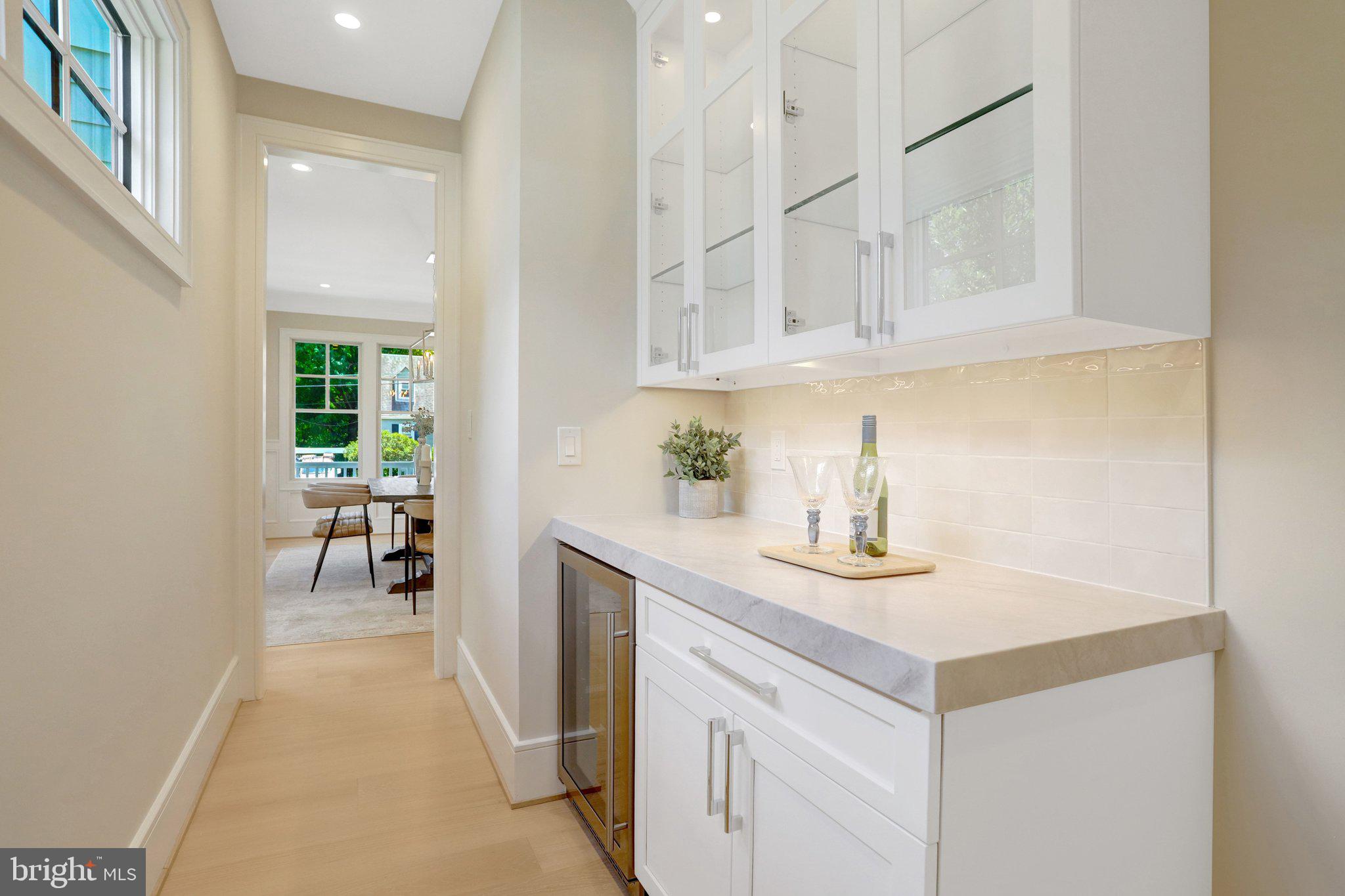 LEEWAY OVERLEE - Residential