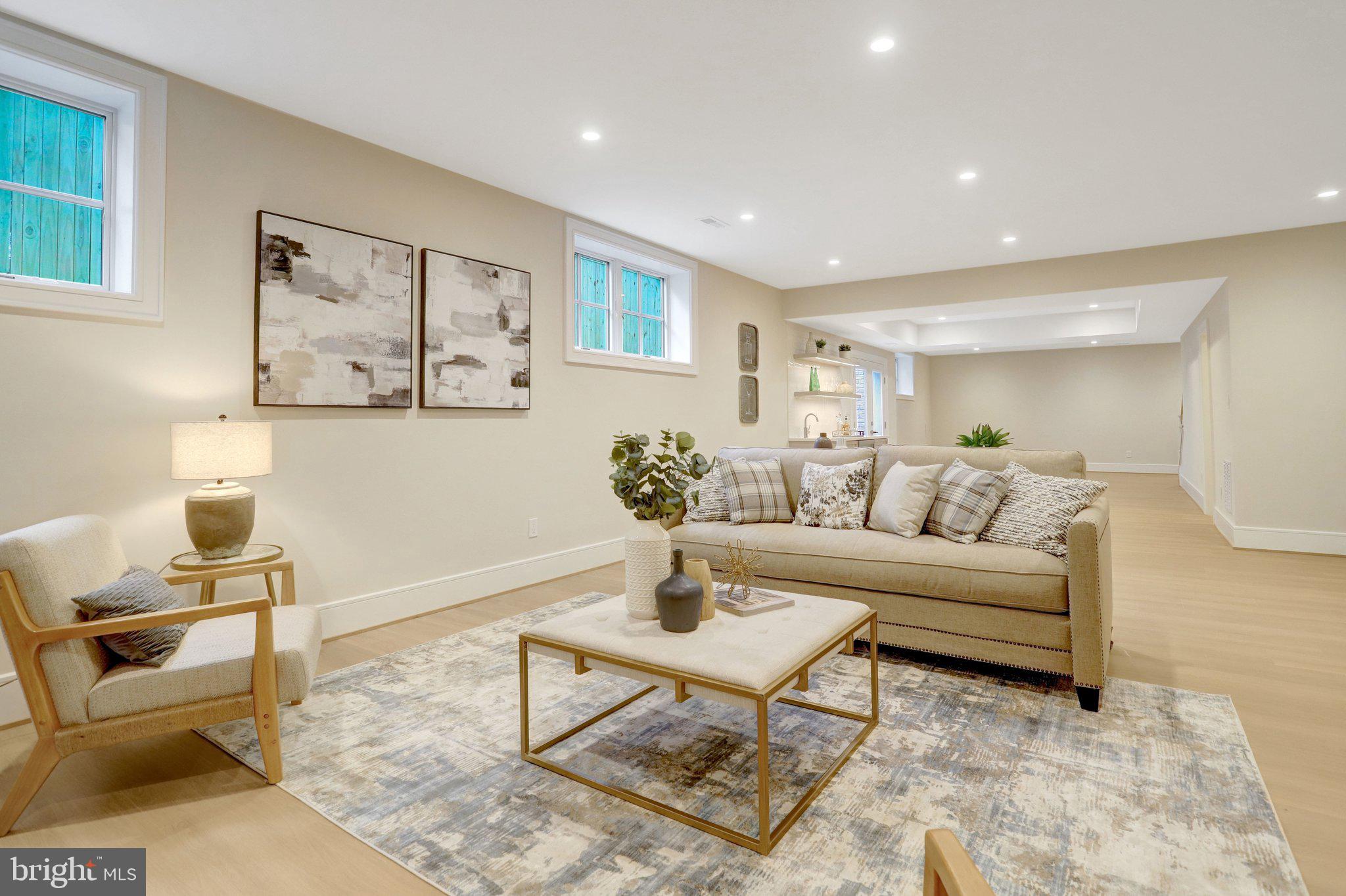 LEEWAY OVERLEE - Residential