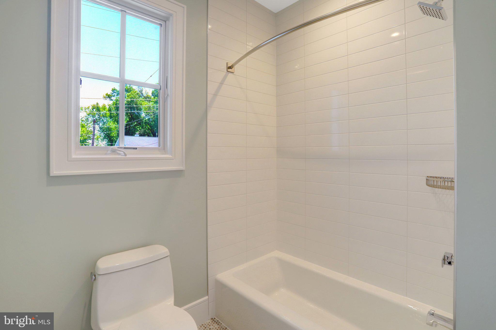 LEEWAY OVERLEE - Residential
