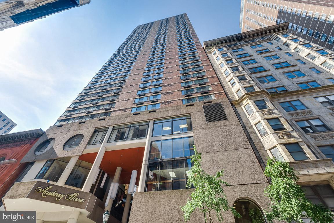 RITTENHOUSE SQUARE - Residential Lease