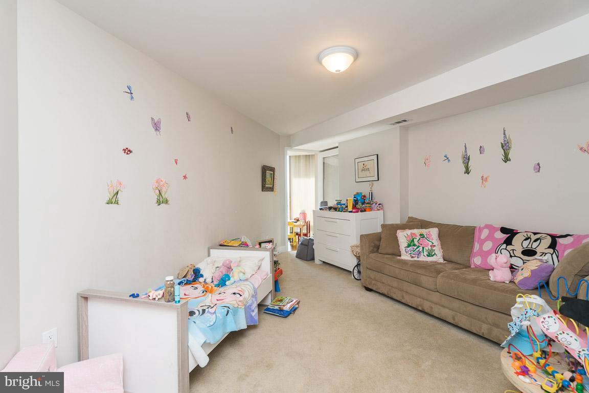RITTENHOUSE SQUARE - Residential Lease