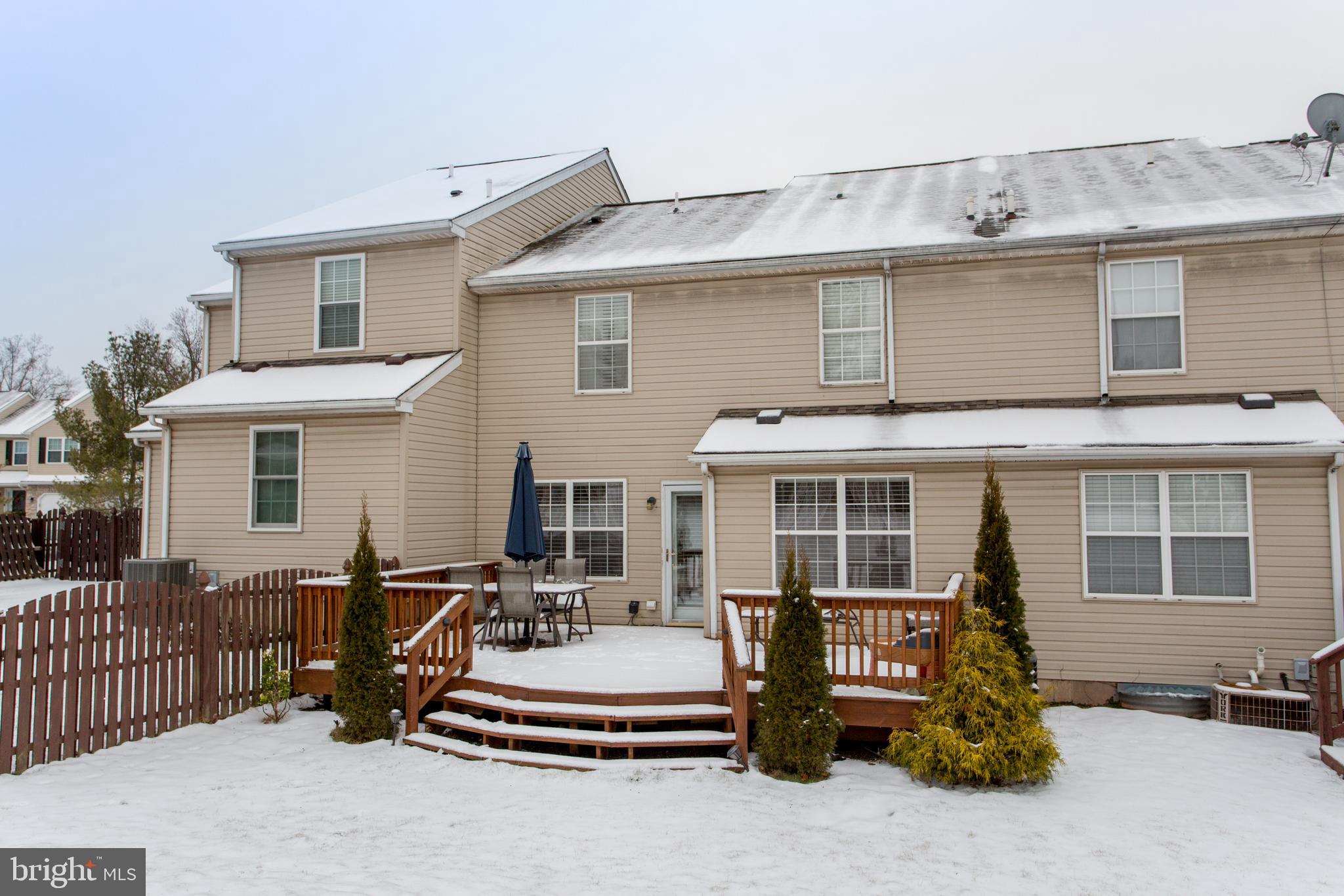 STONEGATE - Residential