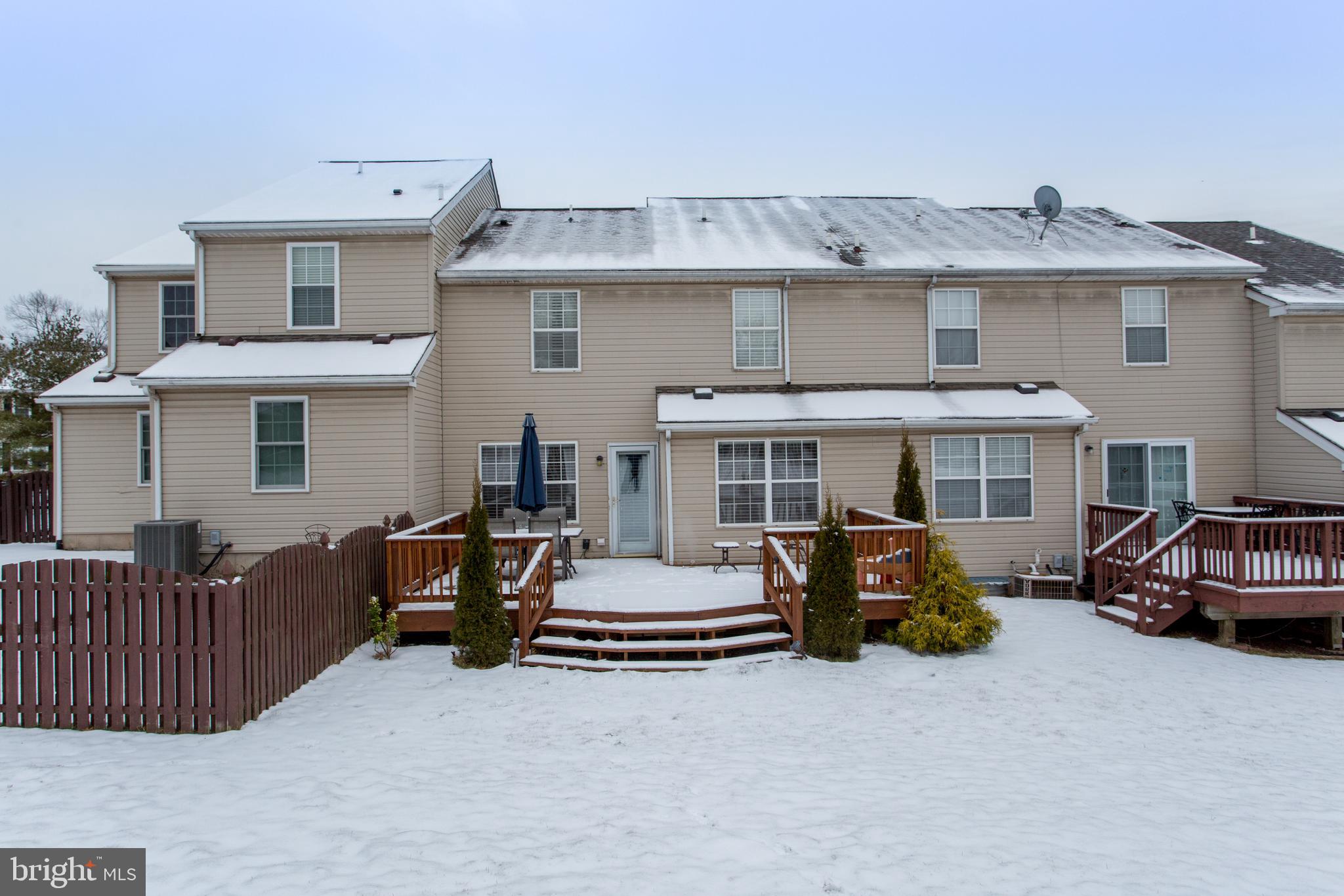STONEGATE - Residential