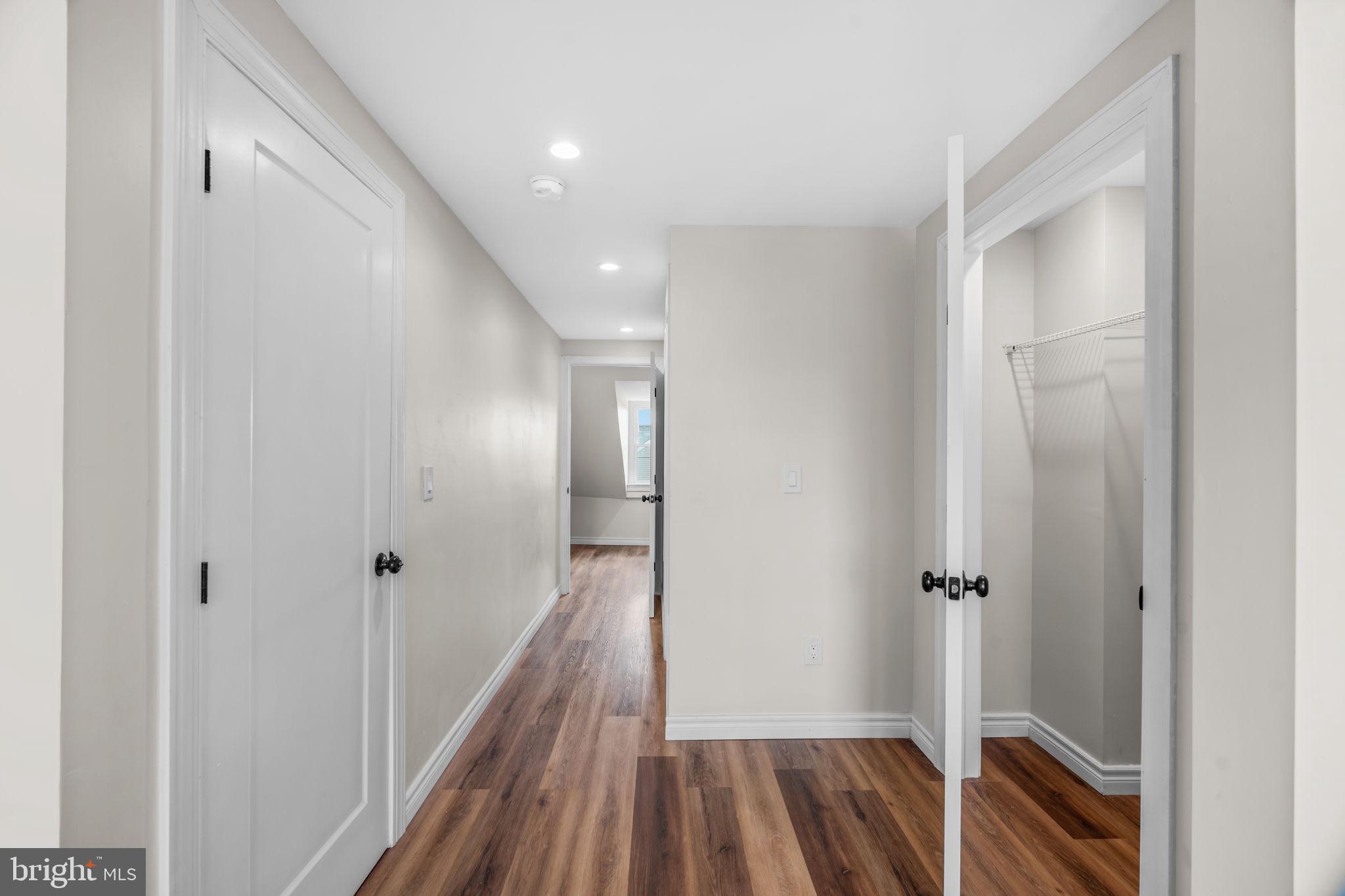 BRIDESBURG - Residential