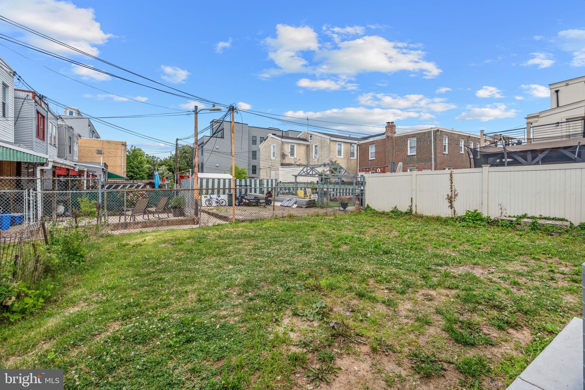 BRIDESBURG - Residential