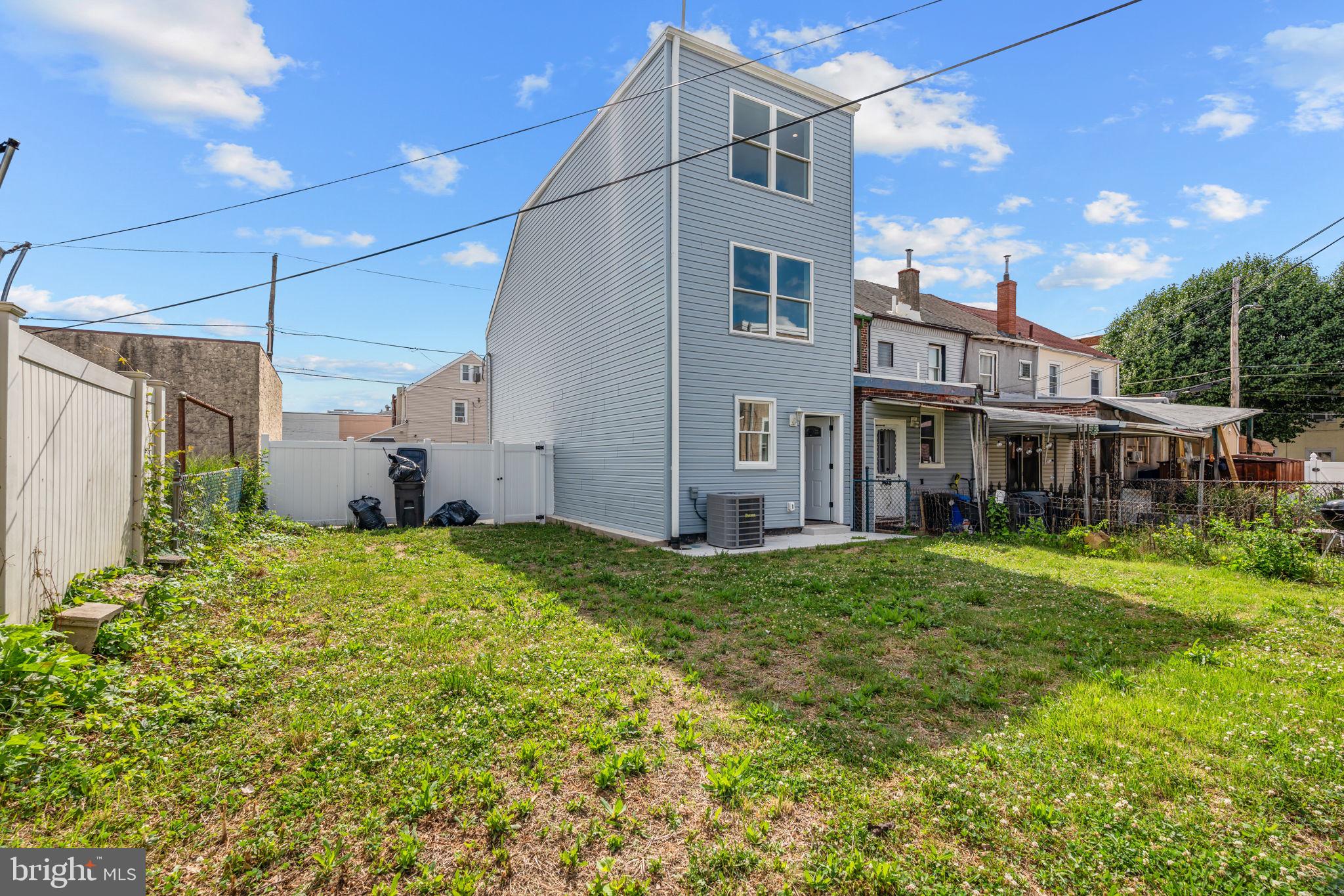 BRIDESBURG - Residential