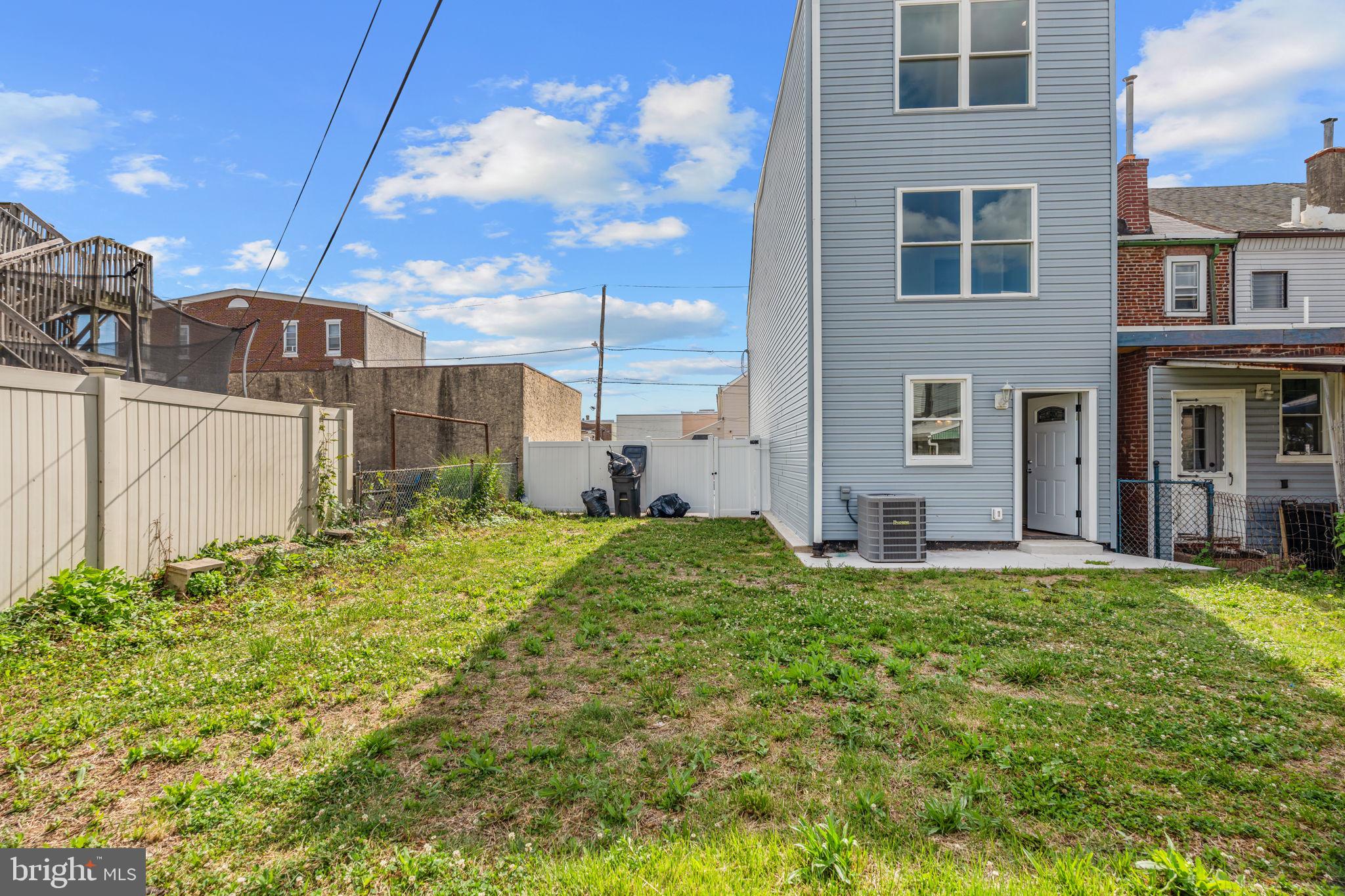 BRIDESBURG - Residential